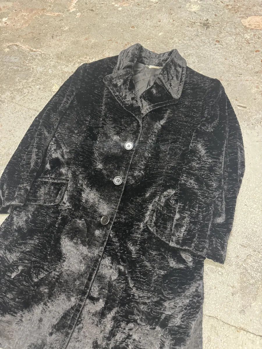 Dolce & Gabbana AW1998 Dolce & Gabbana Fur Effect Relief Black Long Jacket Size US M / EU 48-50 / 2 - 13 Thumbnail