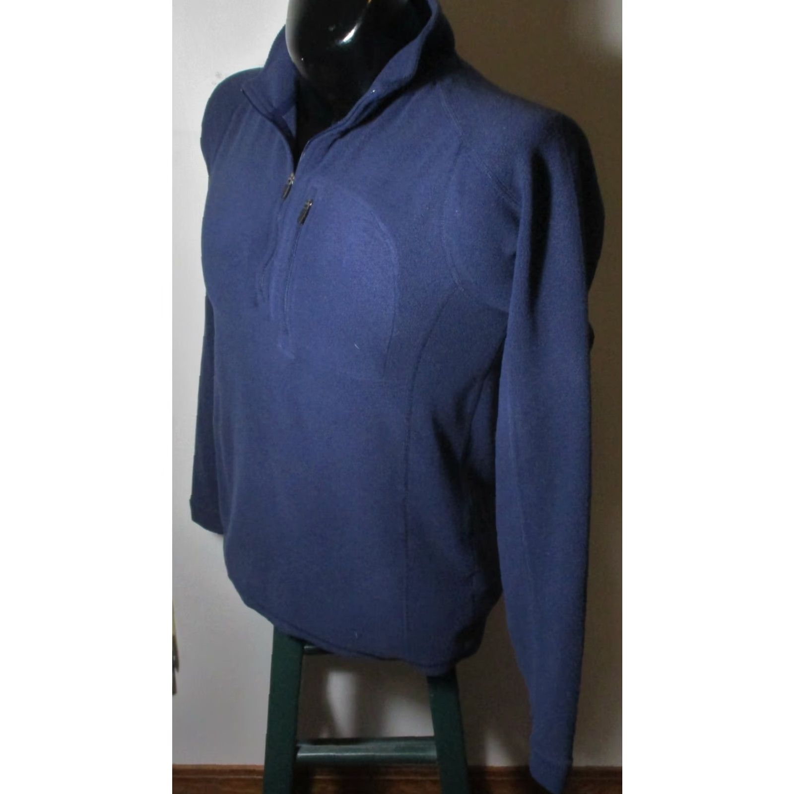 Vintage L.L. BEAN Blue Long Sleeve Fleece 1/2 Zip Jersey Size S Men's Jersey Fleece Activewear Blue 1/2 Zip L.L. Bean Mens S Long Sleeve Jersey Size US S / EU 44-46 / 1 - 4 Thumbnail