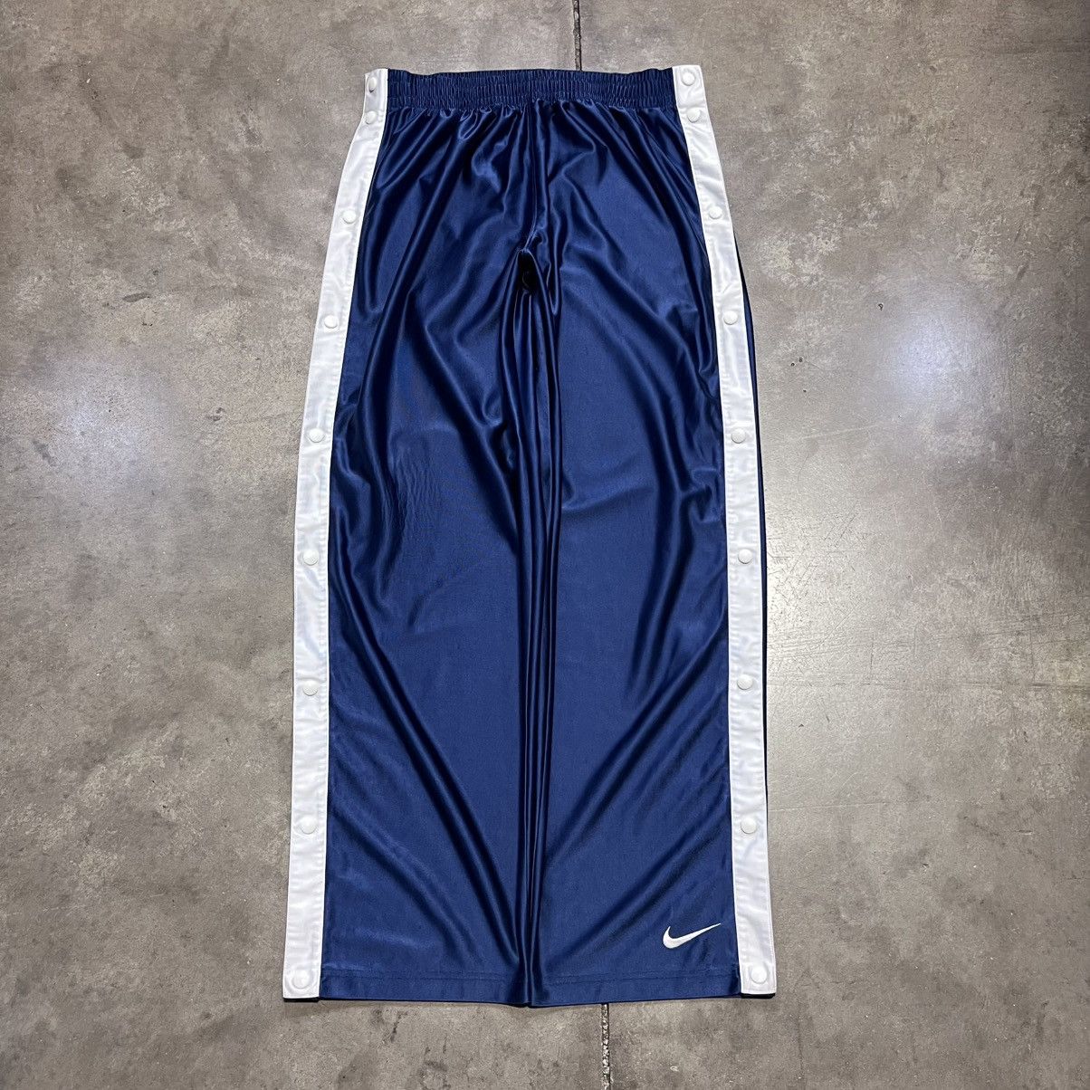 Nike Vintage Nike Tearaway Sweatpants Side Button Basketball Y2K Size US 30 / EU 46 - 1 Thumbnail
