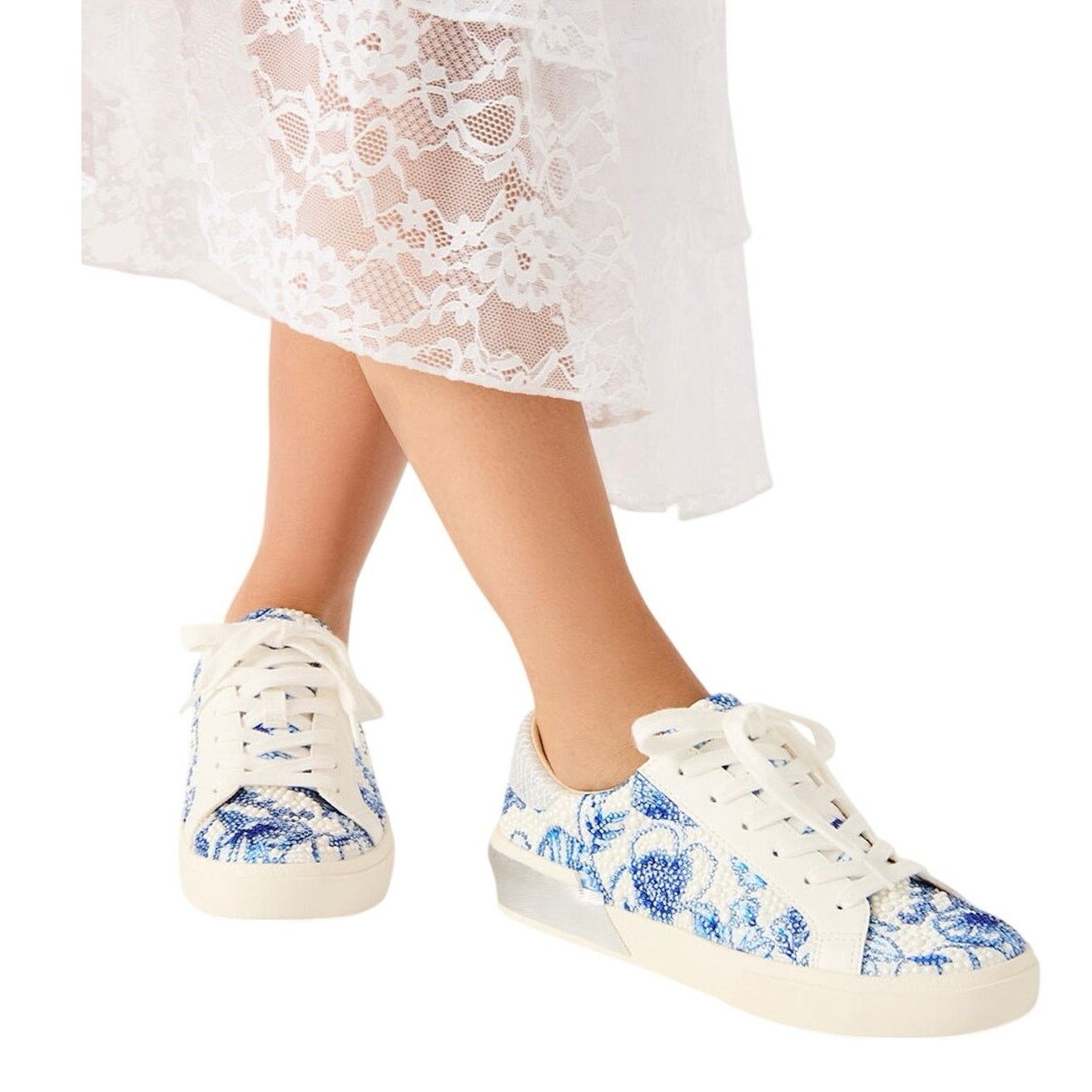 Betsey Johnson BETSEY JOHNSON Damon White Blue Floral Sneaker Size US 11 Size US 11 / IT 41 - 3 Thumbnail