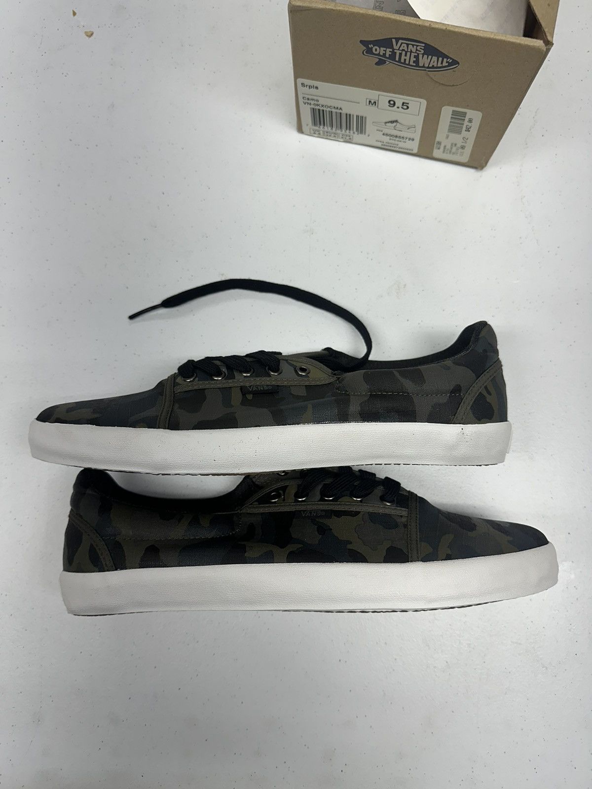 Vans Vans Srpls Camo size 9.5 Size US 9.5 / EU 42-43 - 2 Thumbnail