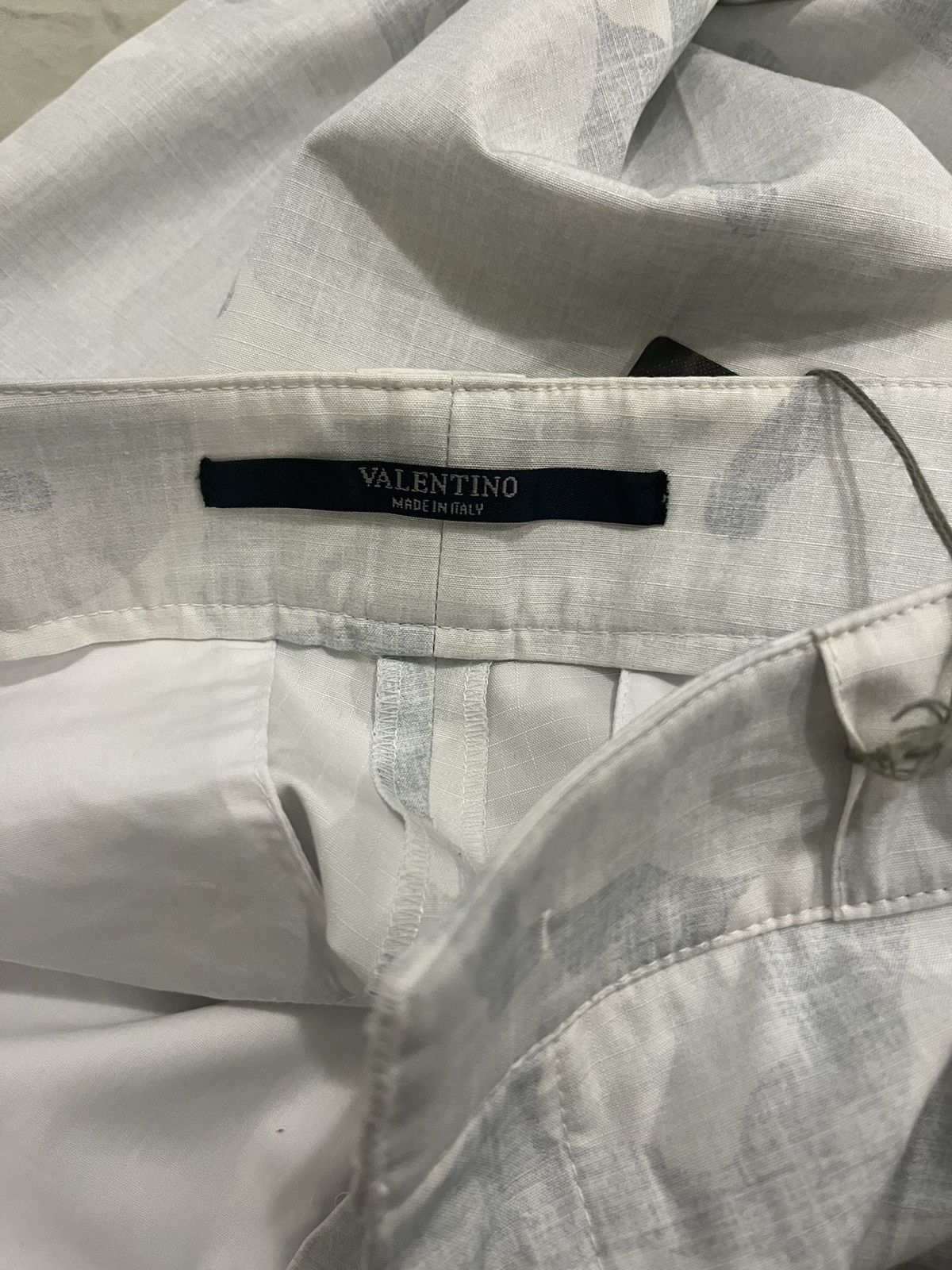 Valentino Camo Shorts WV3RDA937N5 Size US 30 / EU 46 - 6 Thumbnail