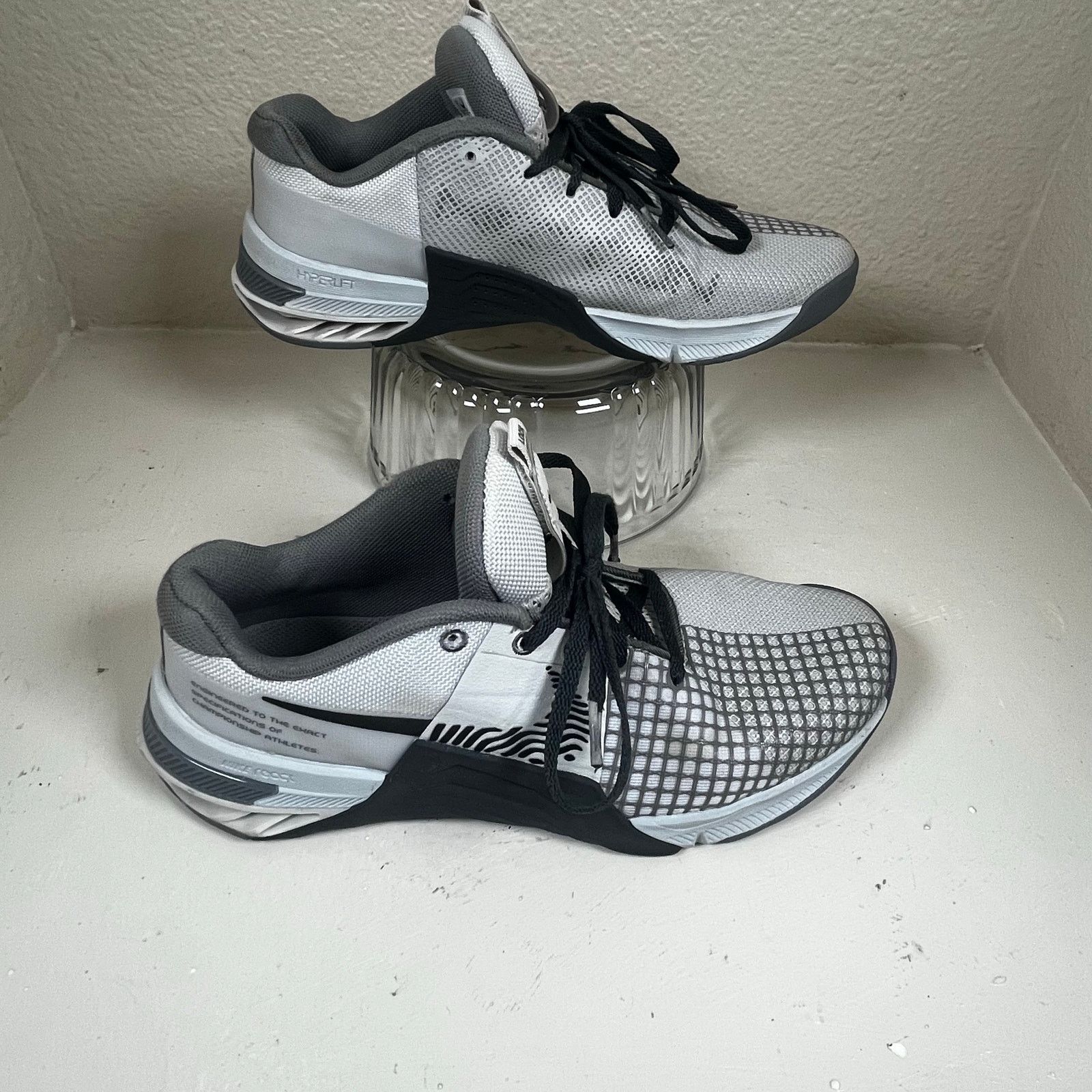 Nike Nike Men’s Metcon 8 Photon Dust Anthracite DO9328-004 size 7 Size US 7 / EU 40 - 1 Thumbnail