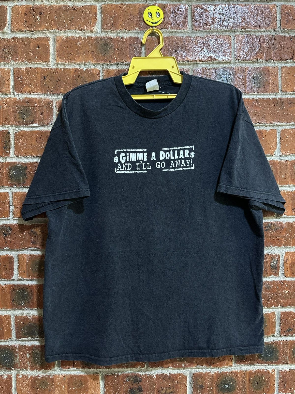 Vintage Vintage Gimme A Dollar And I’ll Go Away Faded Tee Size US L / EU 52-54 / 3 - 1 Thumbnail