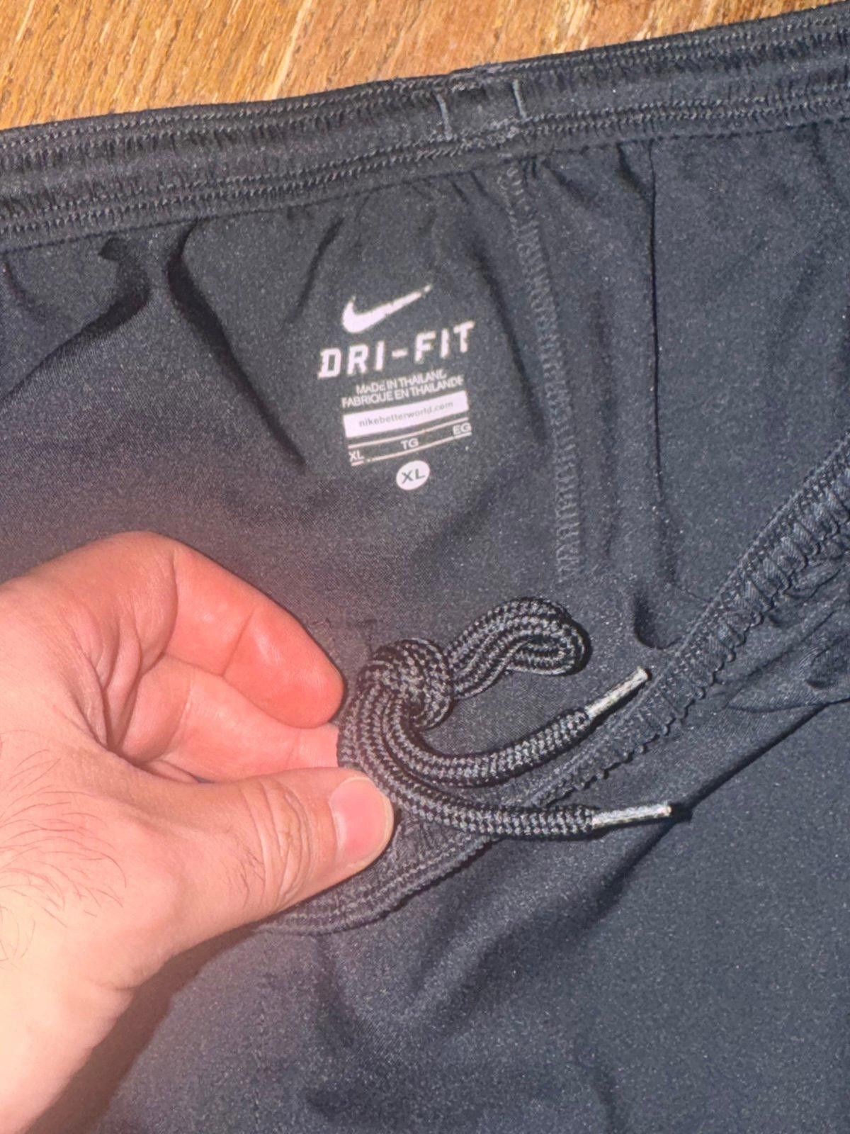 Nike Nike Dri-Fit Super Rare PSG FC Soccer Shorts Sz XL Athletic Size US 36 / EU 52 - 6 Thumbnail