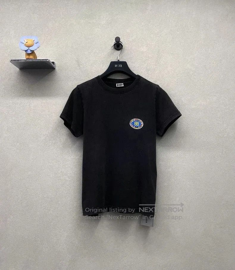 Balenciaga Balenciaga Printed Casual Short Sleeve. Size US S / EU 44-46 / 1 - 1 Thumbnail