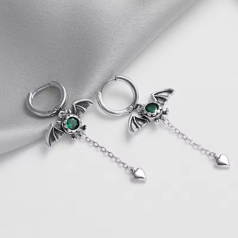 Jewelry Elegant Devil Bat Ladies Tassels Stud Earrings Size ONE SIZE - 1 Thumbnail