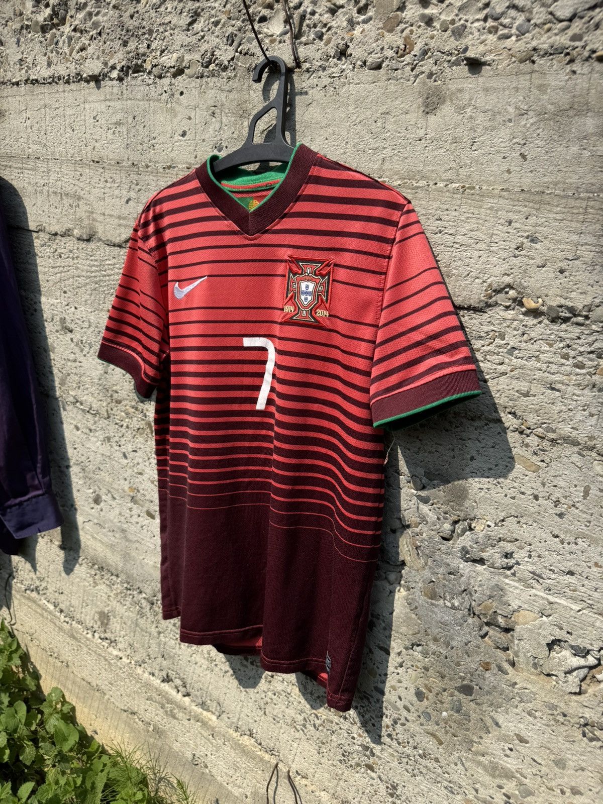 Nike Vintage Nike Portugal #7 Ronaldo 2014 Home Jersey Size US S / EU 44-46 / 1 - 2 Thumbnail