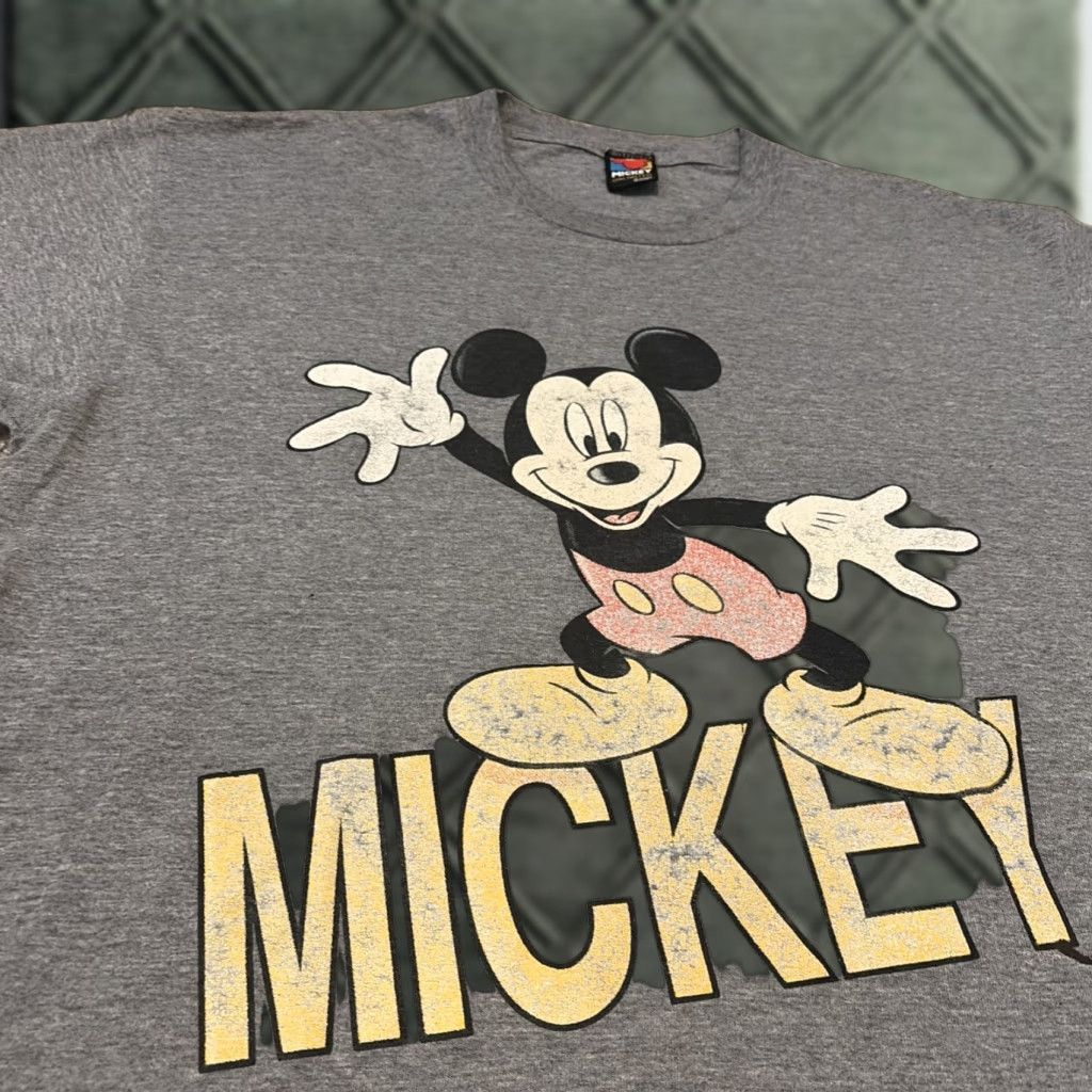 Mickey Unlimited VINTAGE 90s Mickey Mouse Disney Unlimited Greg Big Graphic T-Shirt XL Men Gray Mickey Mouse Shirts Mens 90s Disney Unlimited Size US XL / EU 56 / 4 - 1 Thumbnail