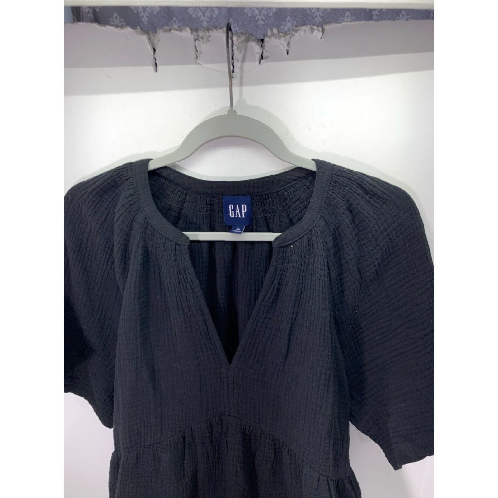 Gap Gap Gauze Tier Dress Black Short Sleeve V-Neck Pockets XS NWT Womens Size 26" / US 2 / IT 38 - 3 Thumbnail