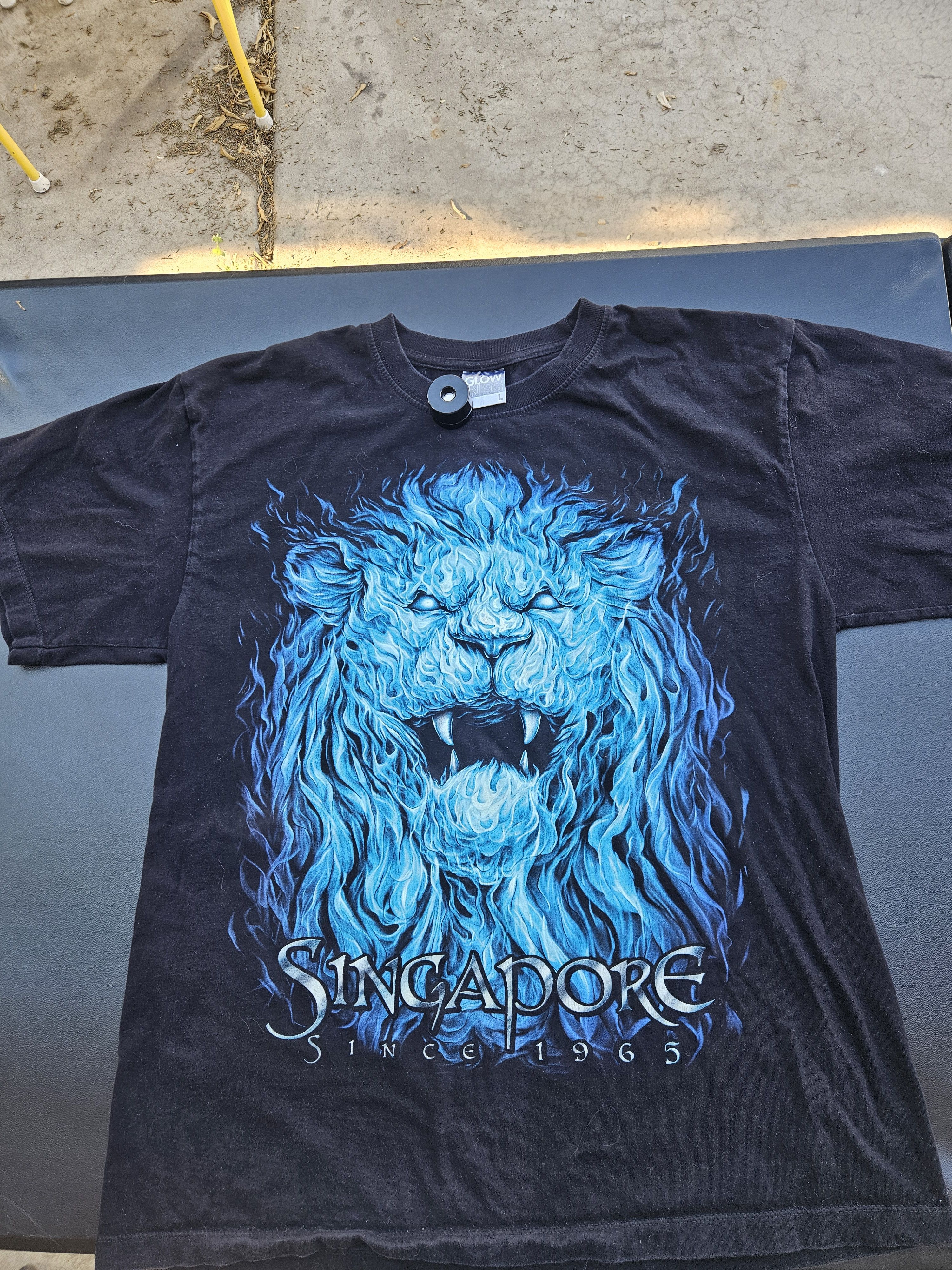 Other Singapore Blue Lion Glow INSG Nature Tee Size US L / EU 52-54 / 3 - 1 Thumbnail