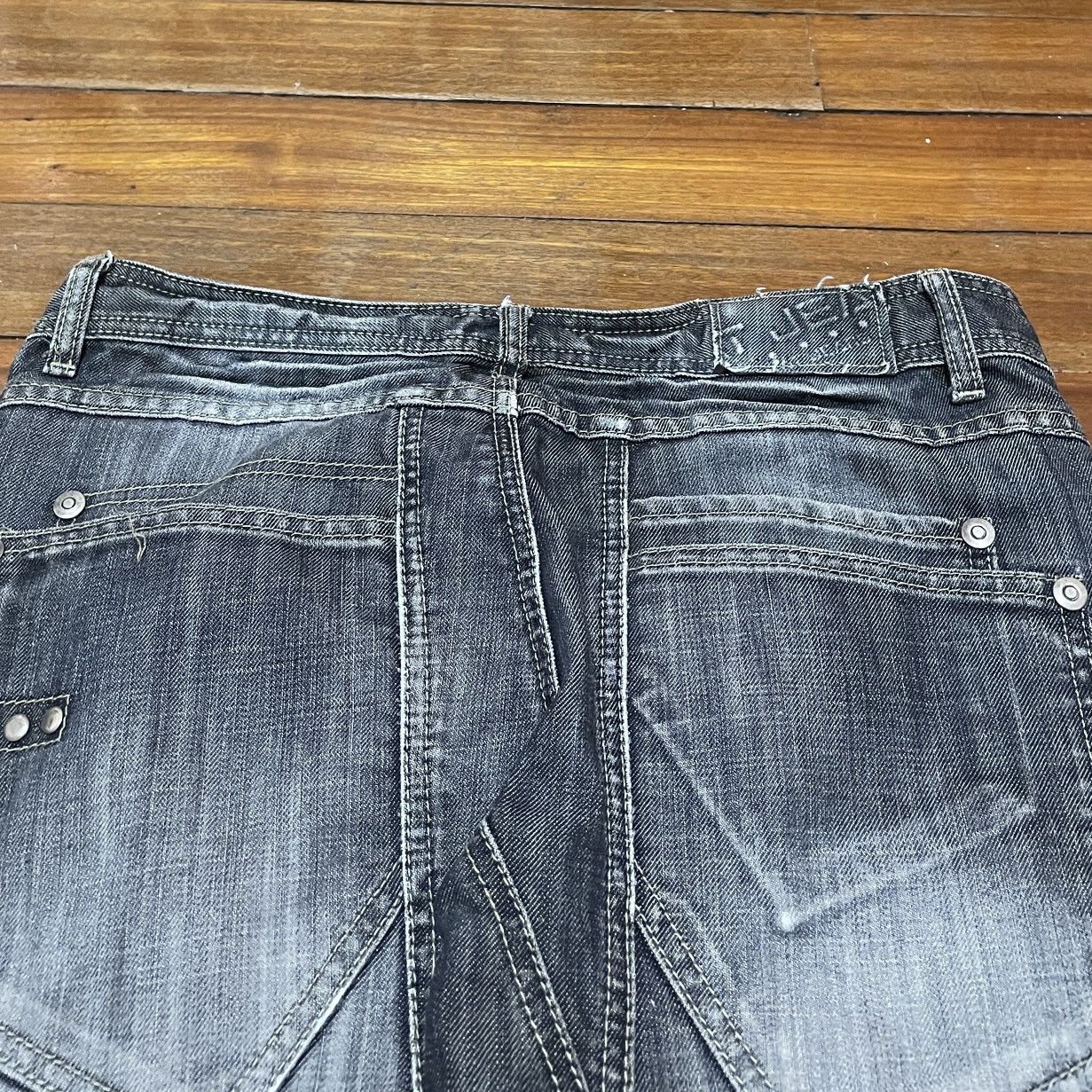 Le Grande Bleu (L.G.B.) Rare Design Vintage Japanese Brand Armand Thiery Jeans 2000s Size US 33 - 4 Thumbnail