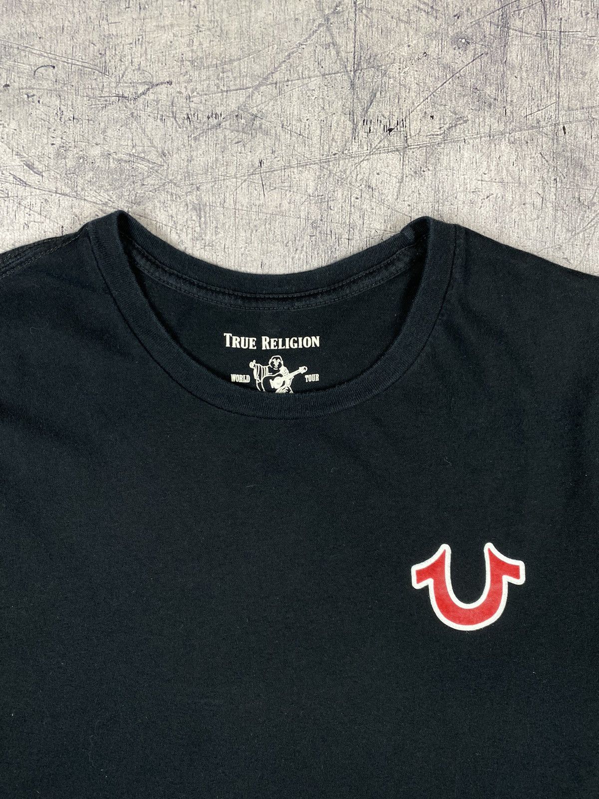 True Religion Vintage True Religion Big Logo Tee T Shirt Size L Size US L / EU 52-54 / 3 - 5 Thumbnail