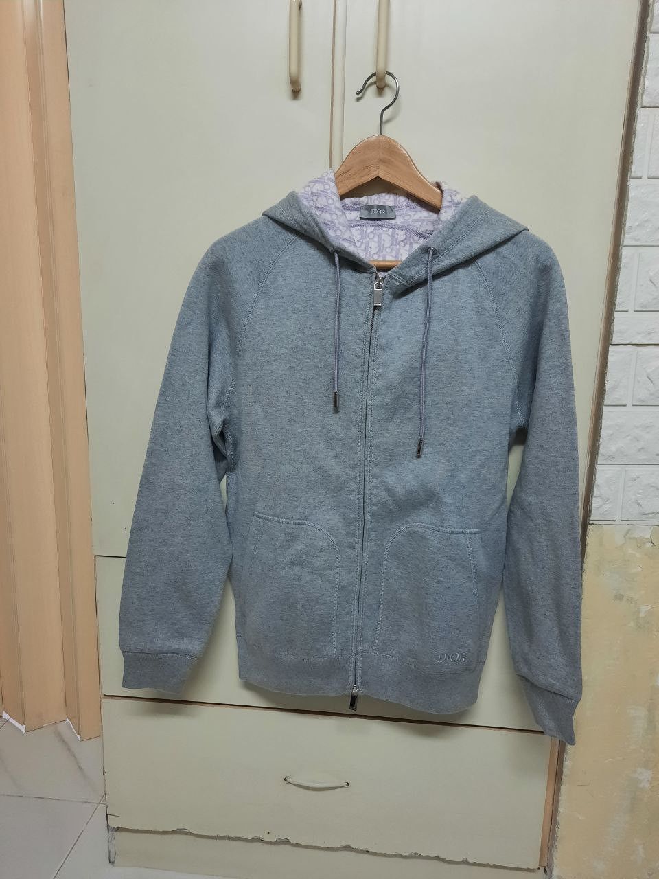 Oblique Lining Zip Up Hoodie