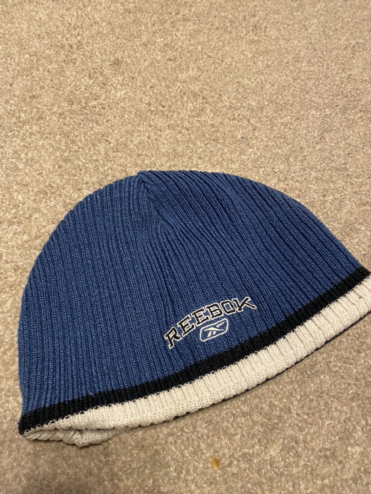 Vintage reebok streetwear big logo winter cap