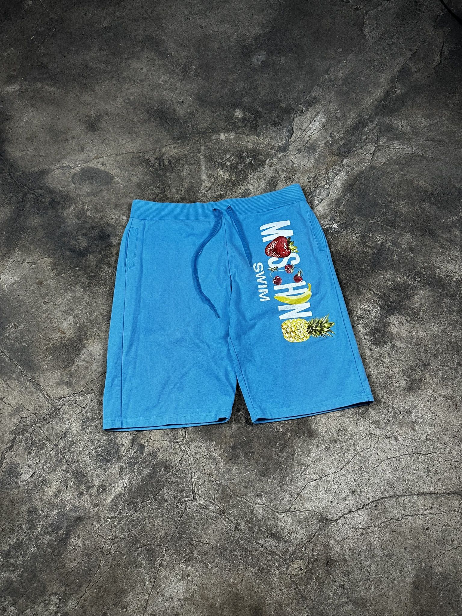 Moschino Moschino Swim Fruits Sweatshorts Shorts Size US 36 / EU 52 - 1 Thumbnail