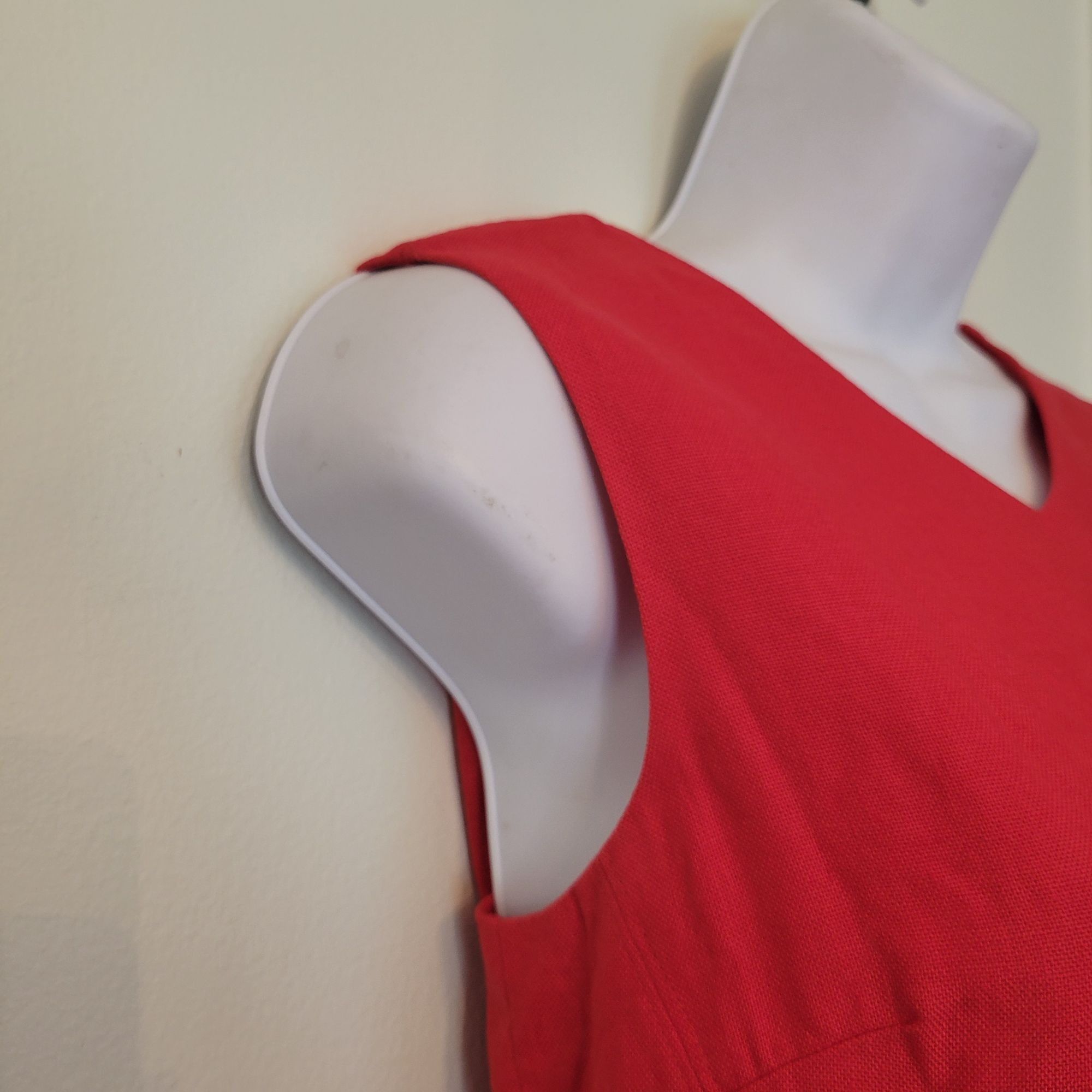 Talbots Talbots Sleeveless Red Sheath Dress 6 Irish Linen Back Slit Size M / US 6-8 / IT 42-44 - 4 Thumbnail
