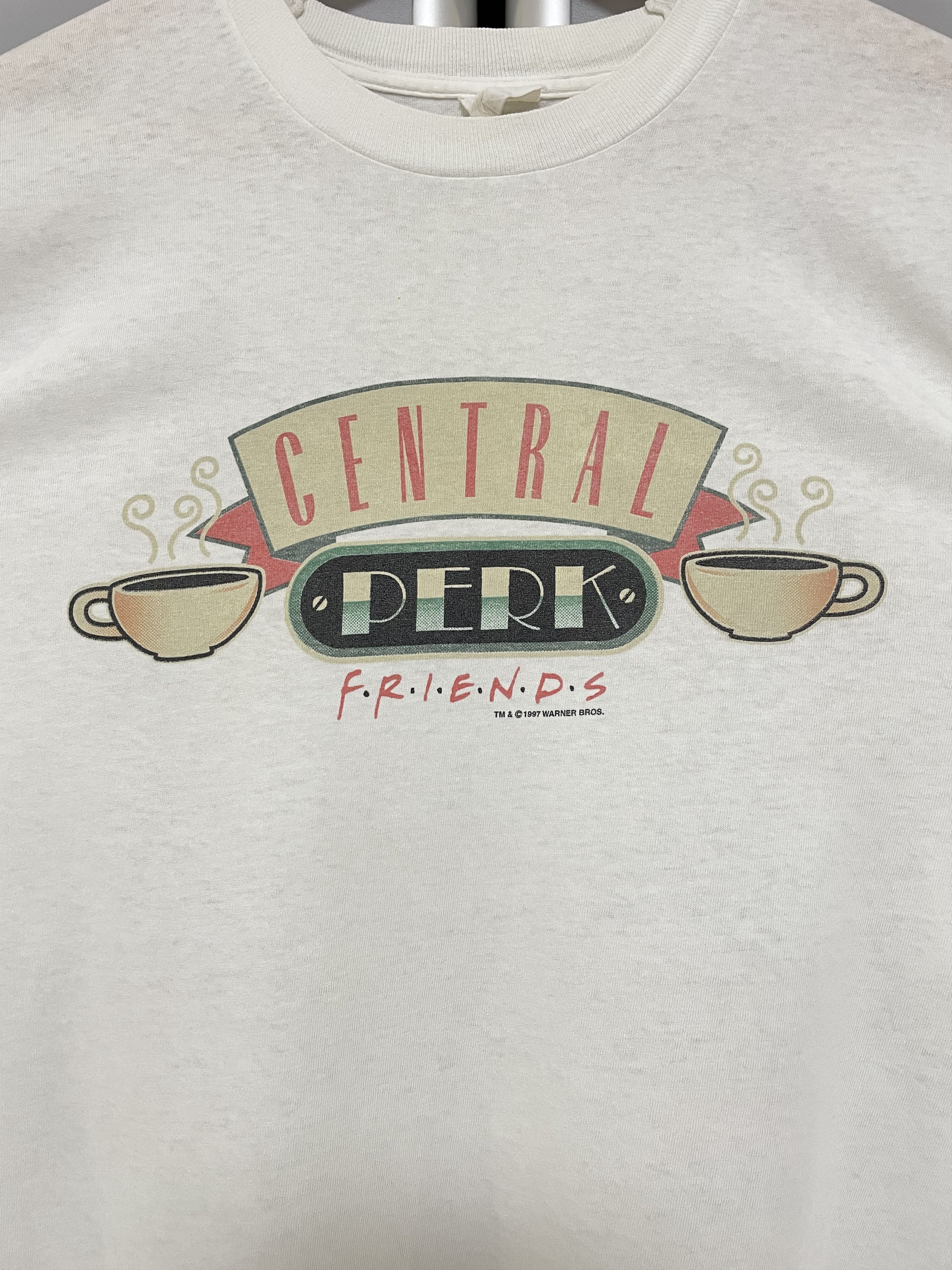 Warner Bros FRIENDS Central Perk 1997 Vintage T-Shirt Tee Rare 90s VTG Size US XL / EU 56 / 4 - 7 Thumbnail