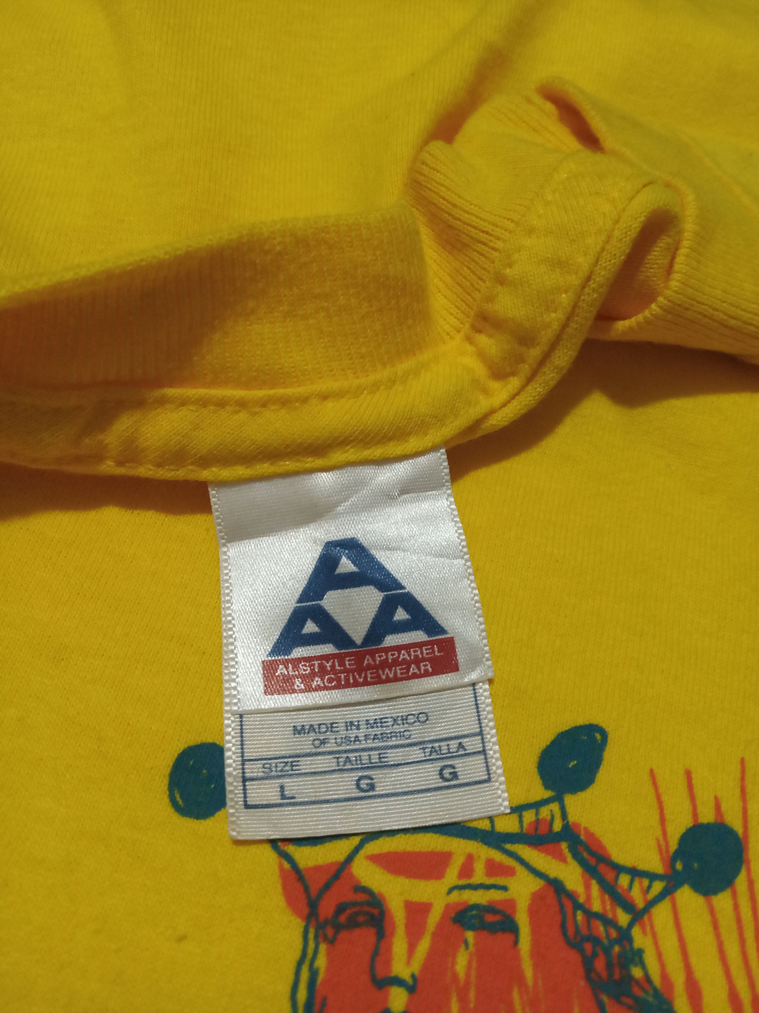 Band Tees 00's Hot Hot Heat Size US L / EU 52-54 / 3 - 3 Thumbnail