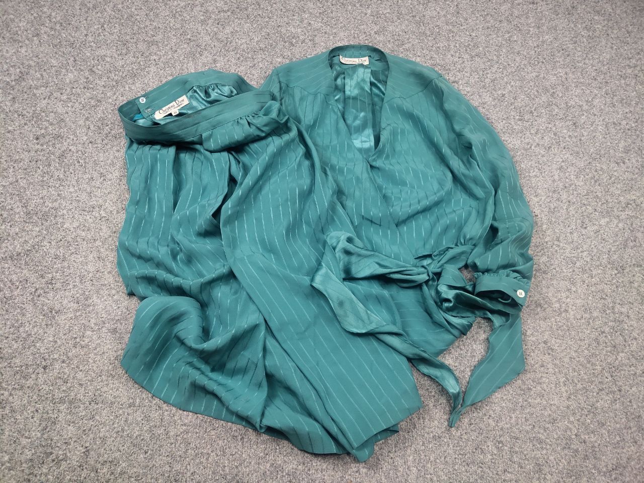 Dior Rare Vintage Christian Dior tricots et coordonnées silk suit Size L / US 10 / IT 46 - 2 Thumbnail