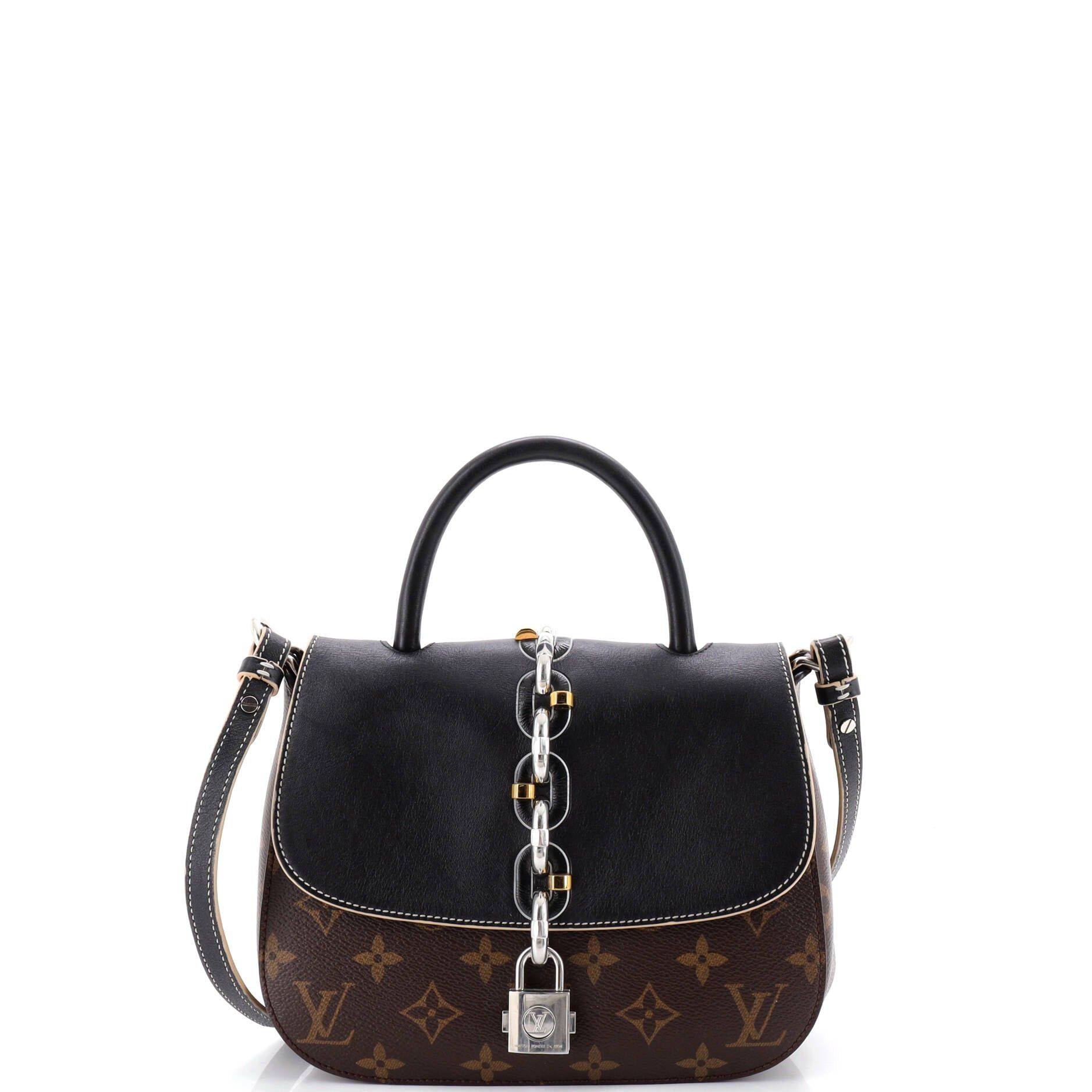 Louis Vuitton Chain It Handbag Size ONE SIZE - 1 Thumbnail