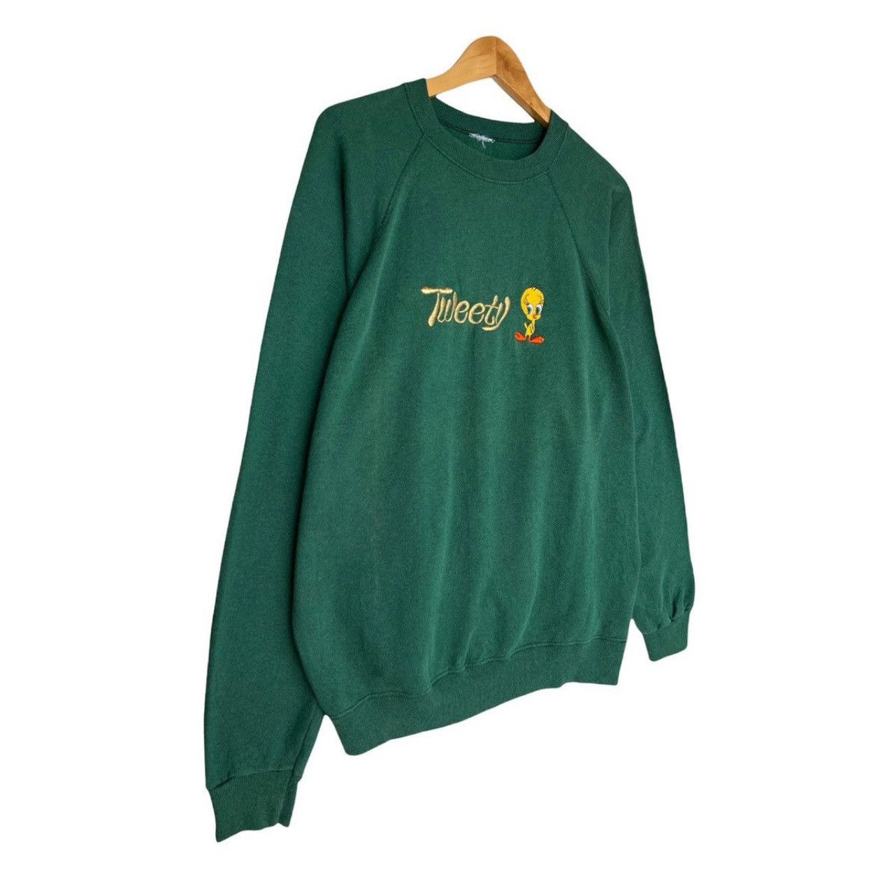 Vintage × Warner Bros Vintage 90s Tweety Crewneck Tweety Green Sweatshirt Size US L / EU 52-54 / 3 - 2 Thumbnail