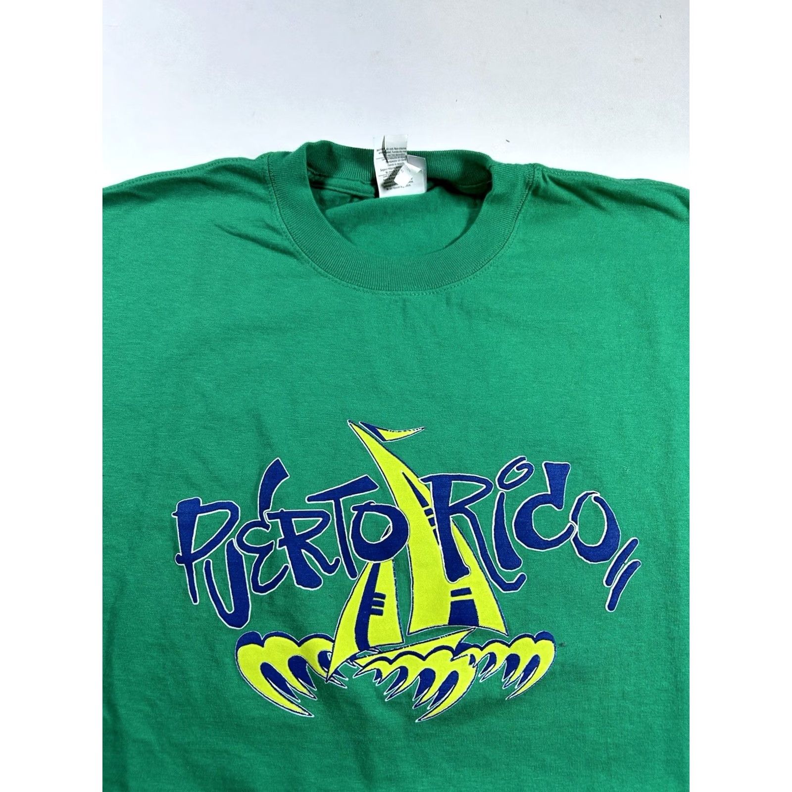 Hanes VINTAGE Puerto Rico Destination Tee Green XL Mens 2000s Graphic Print Hanes Shirt Size US XL / EU 56 / 4 - 2 Thumbnail