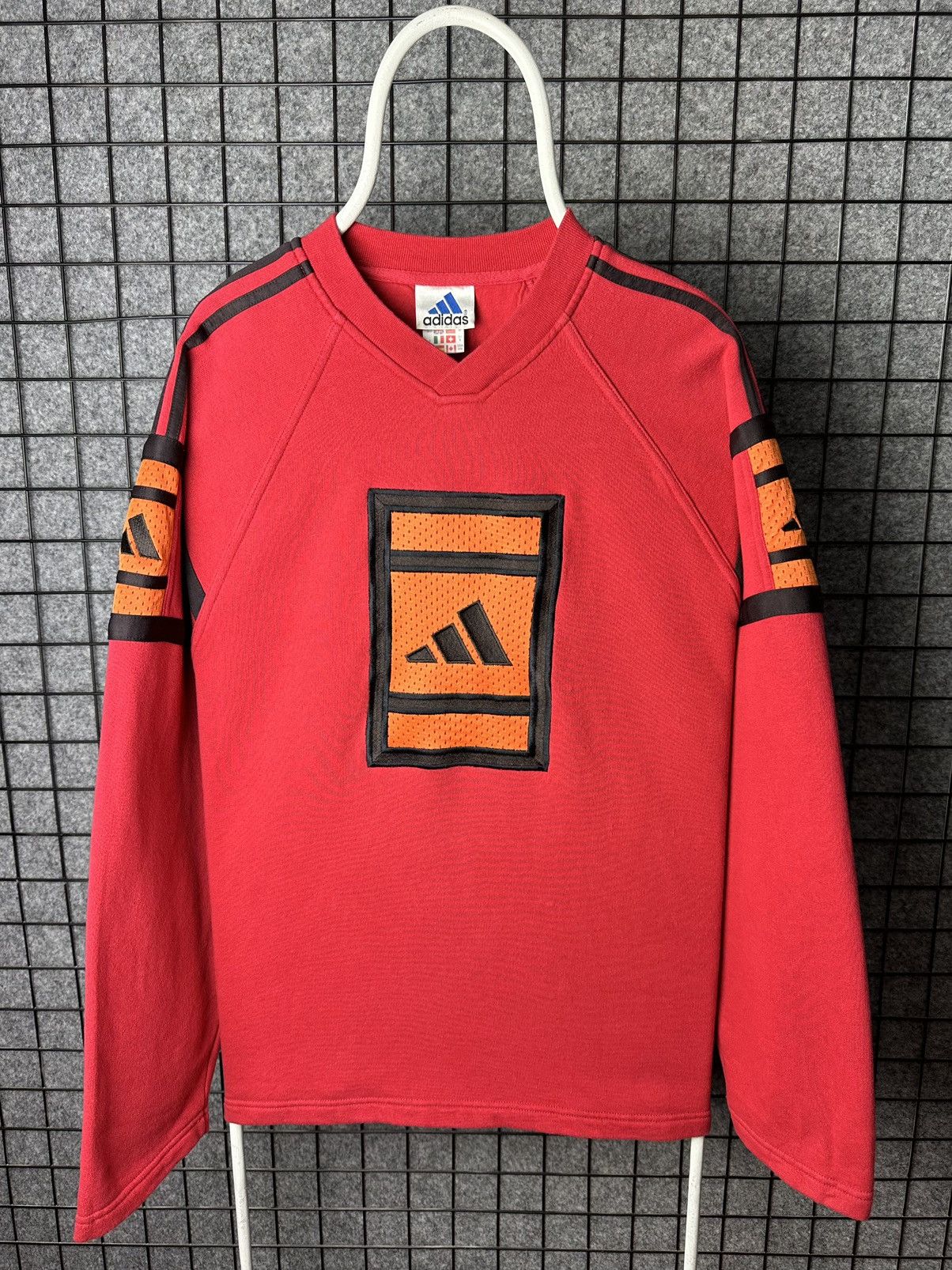 Adidas × Vintage Adidas Vintage Cotton Big Logo V Neck Sweatshirt Size M Size US M / EU 48-50 / 2 - 1 Thumbnail