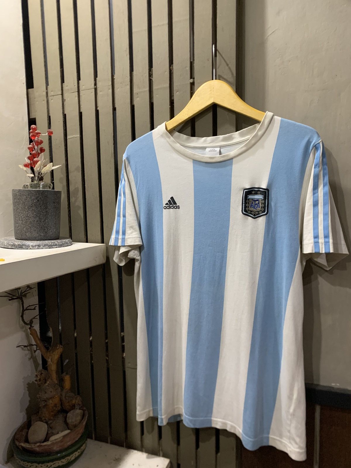 Adidas vintagetees adidas argentina 10 messi Size US M / EU 48-50 / 2 - 2 Thumbnail