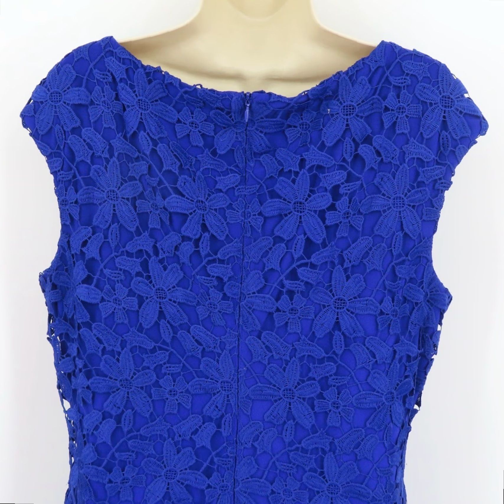 Ralph Lauren Lauren Ralph Lauren Women Dress 16 Blue Crochet Floral Sheath Sleeveless Party/Cocktail Casual Size 16 Blue Floral Lace Knee Length Size XXL / US 16-18 / IT 52-54 - 5 Thumbnail