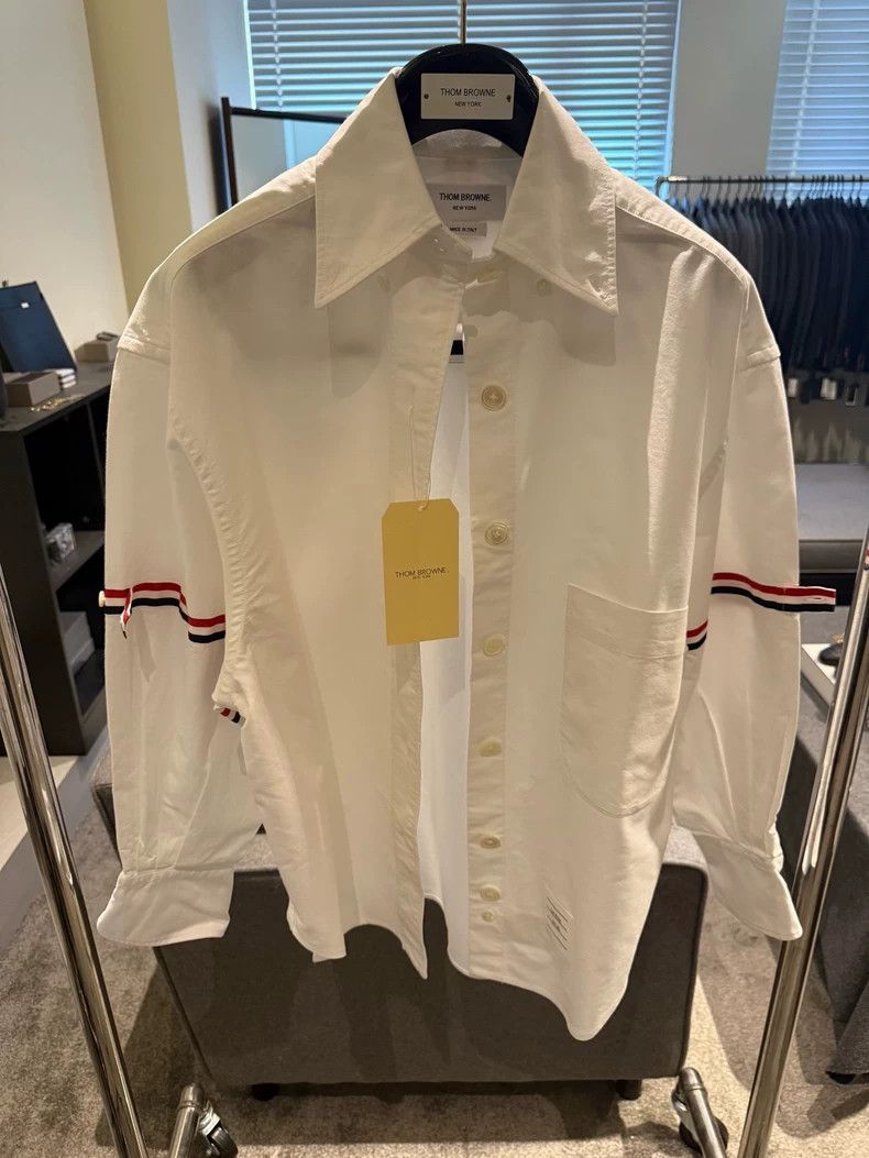 Thom Browne Thom Browne Classic two-sleeved shirt Size XS / US 0-2 / IT 36-38 - 1 Thumbnail