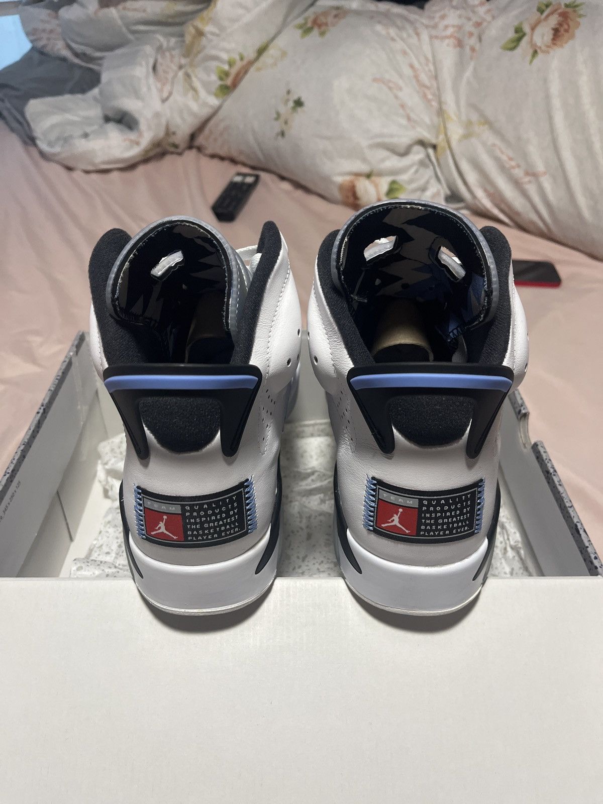 Jordan Brand Jordan 6 UNC blue & white color way Size US 9 / EU 42 - 5 Thumbnail