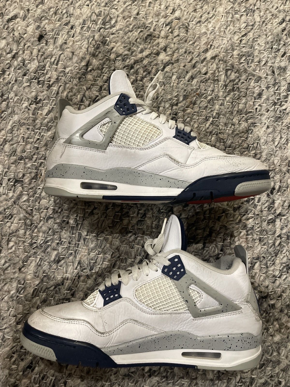 Jordan Brand × Nike Air Jordan 4 Retro Midnight Navy Size US 9.5 / EU 42-43 - 2 Thumbnail