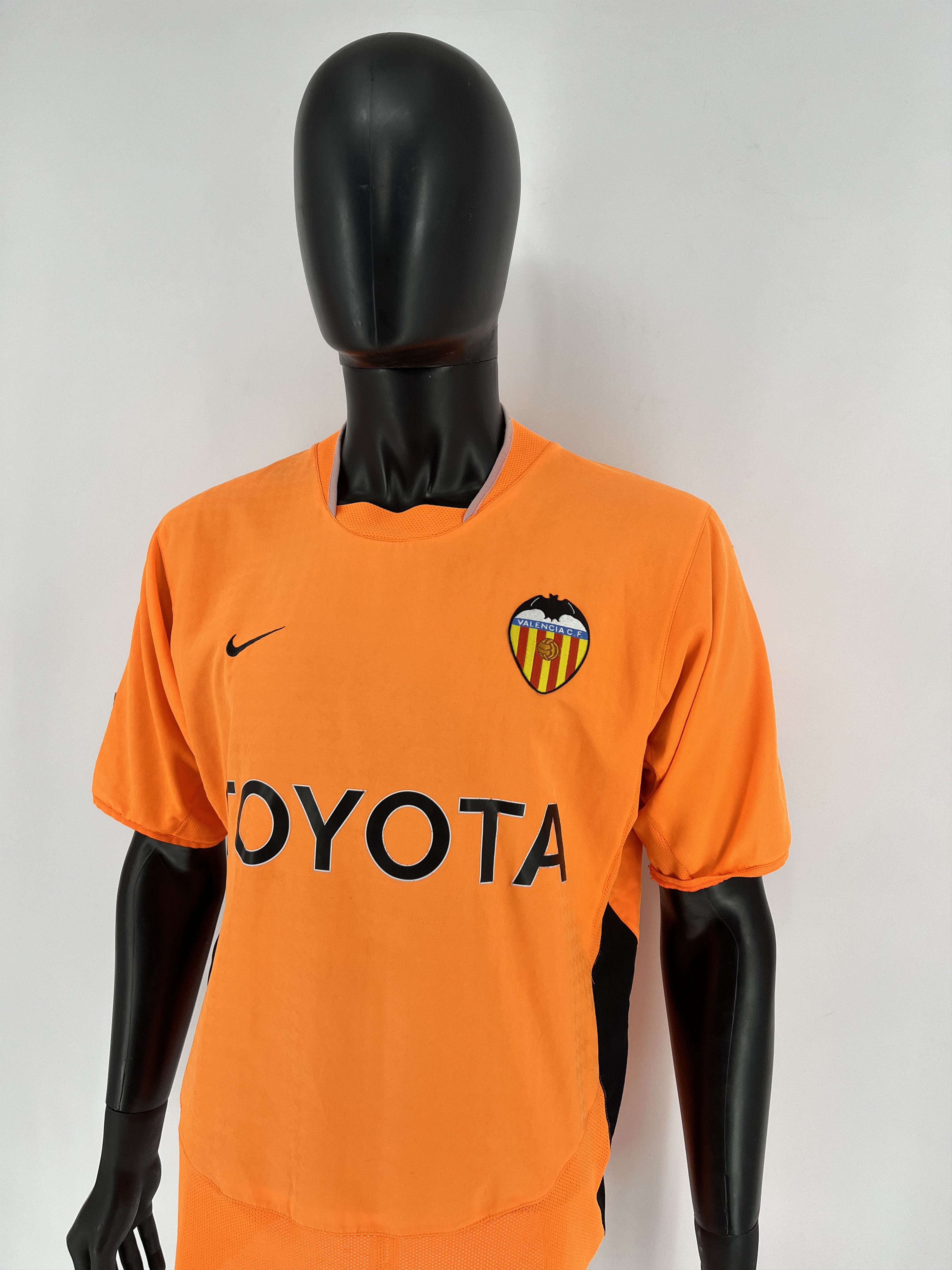 Vintage VALENCIA 2003-2004 AWAY FOOTBALL SHIRT JERSEY Size US L / EU 52-54 / 3 - 4 Thumbnail