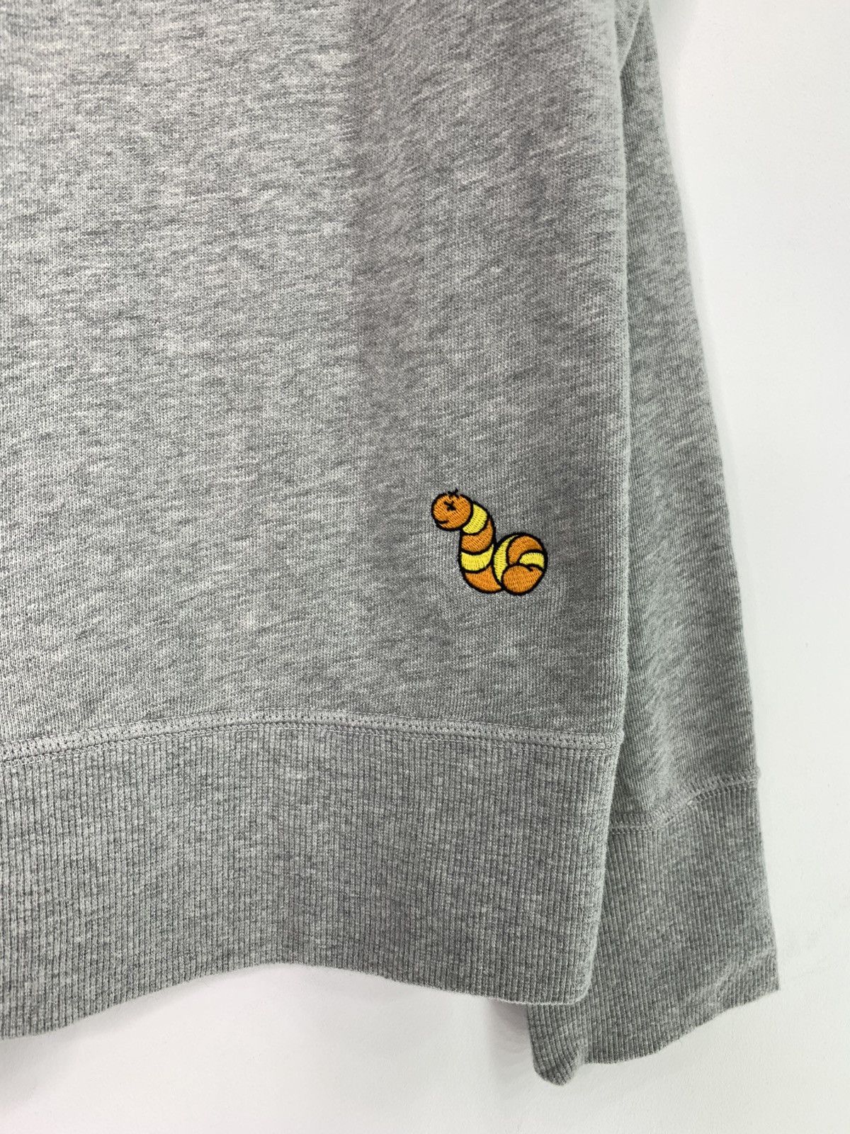 Kaws × Uniqlo Uniqlo x Kaws Sesame Street Sweatshirt M/L Size Size US M / EU 48-50 / 2 - 5 Thumbnail