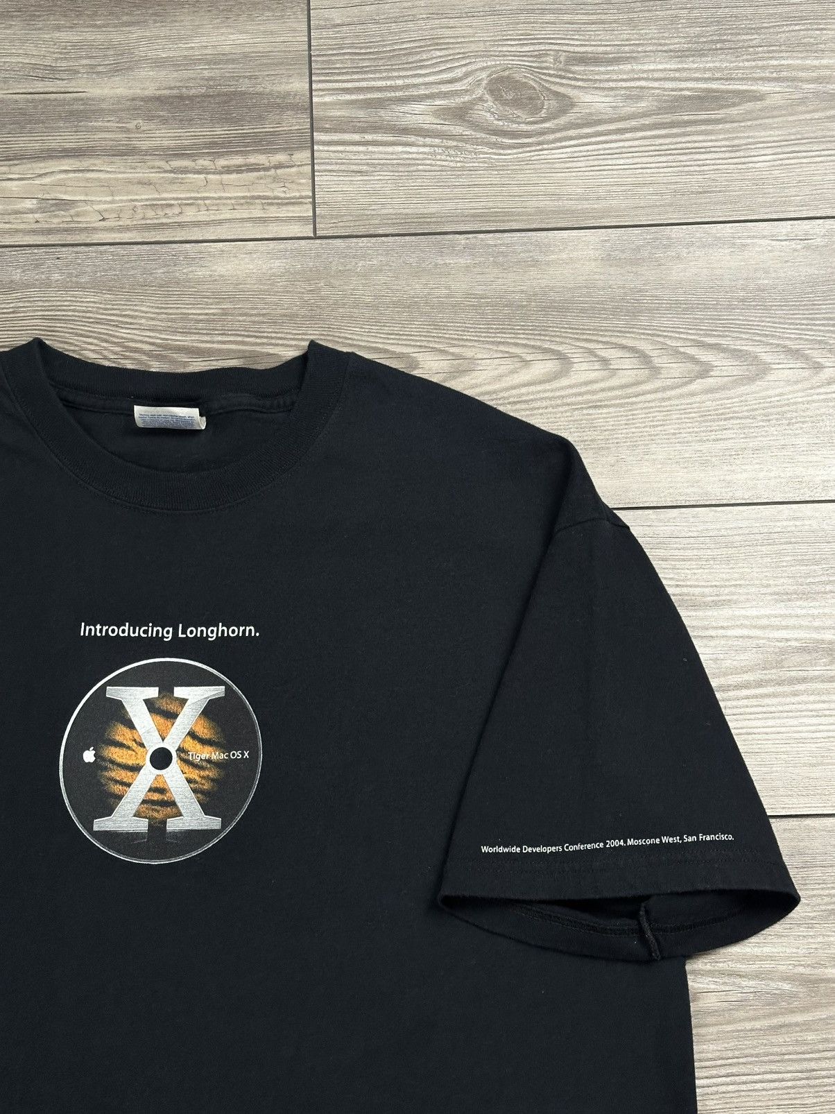 Hanes Vintage Y2K Apple Longhorn Tiger Mac OS X T Shirt Size US XL / EU 56 / 4 - 3 Thumbnail