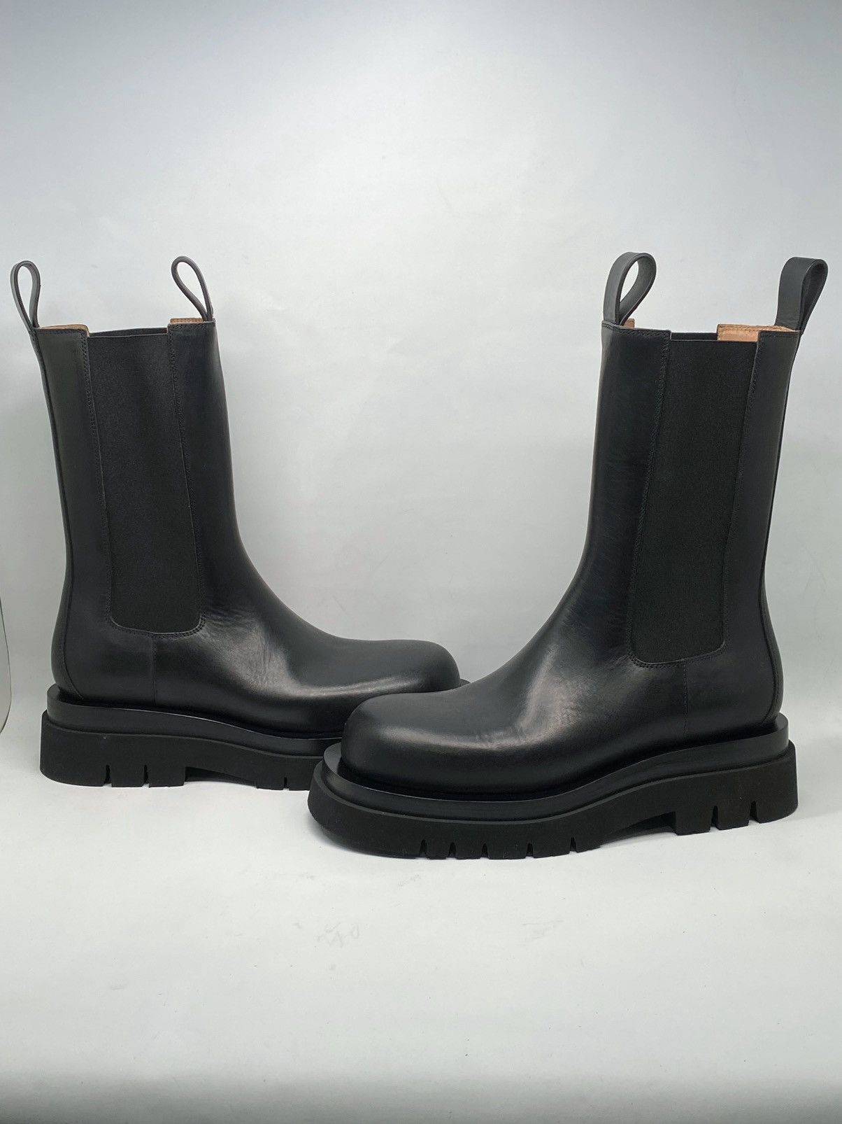 Bottega Veneta Bottega Veneta Lug Sole Leather Boots size 39.5 Size US 9.5 / IT 39.5 - 9 Thumbnail