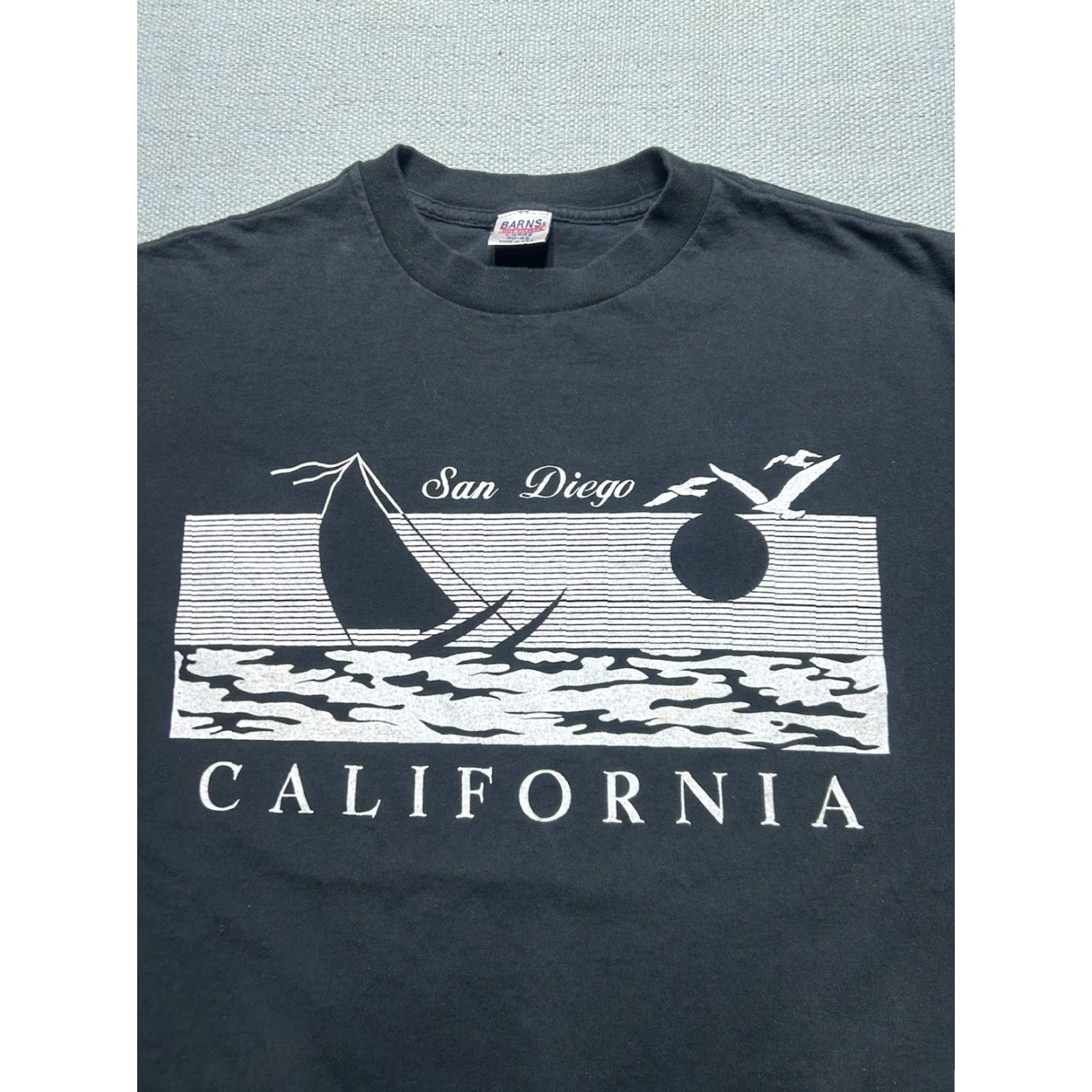 Vintage VINTAGE 90s Graphic T-Shirt San Diego California Beach Single Stitch Black Large Mens Shirt Size US L / EU 52-54 / 3 - 3 Thumbnail
