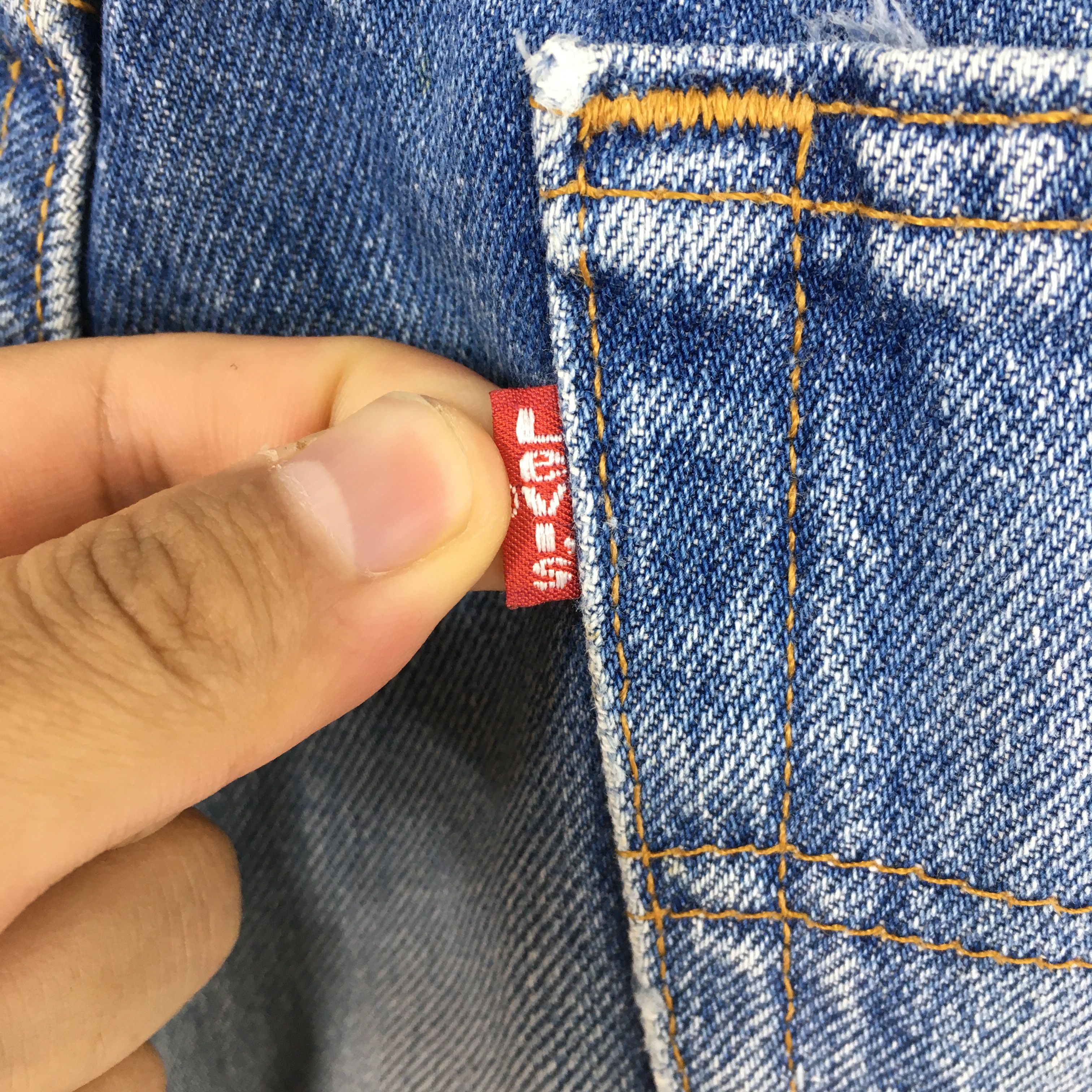 Size 28x29 Vintage 80s Levi's 501 Faded Blue Jeans