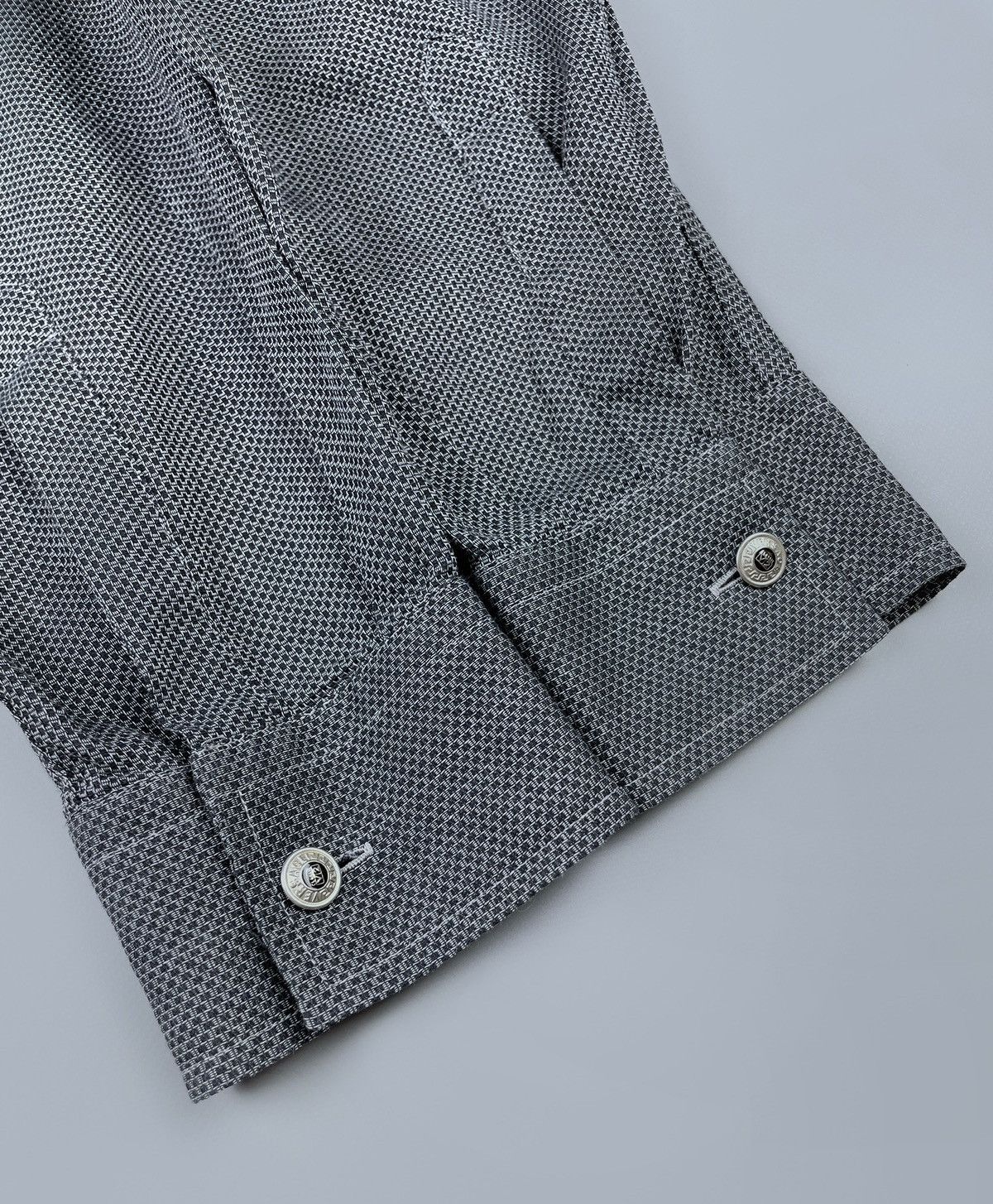 Versace Vintage 90s Versace Classic V2 LS Metallic Button Shirt L Size US L / EU 52-54 / 3 - 11 Thumbnail