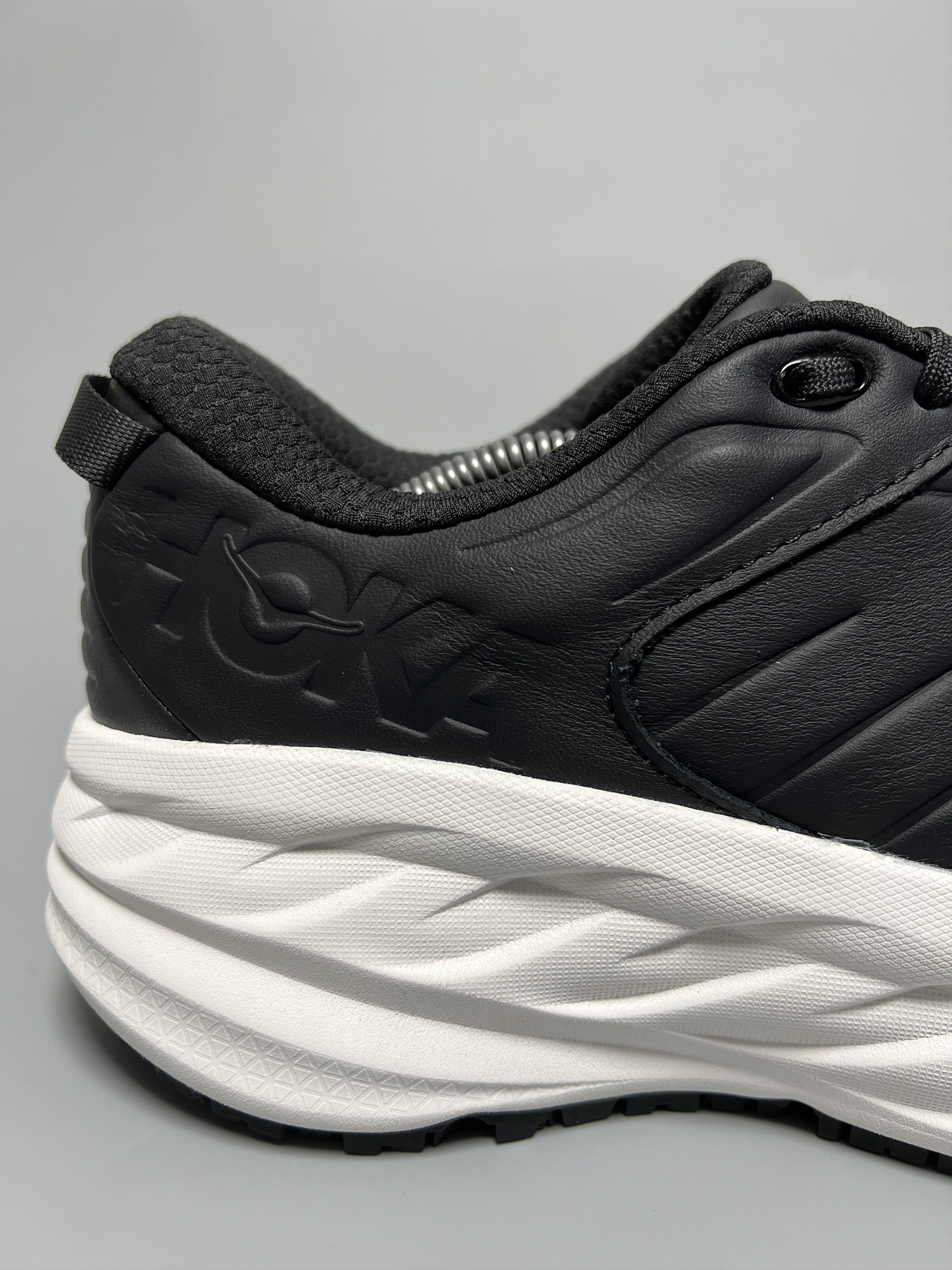 Hoka Hoka One One Bondi SR Running Shoes Slip Resistant Size US 11 / EU 44 - 12 Thumbnail