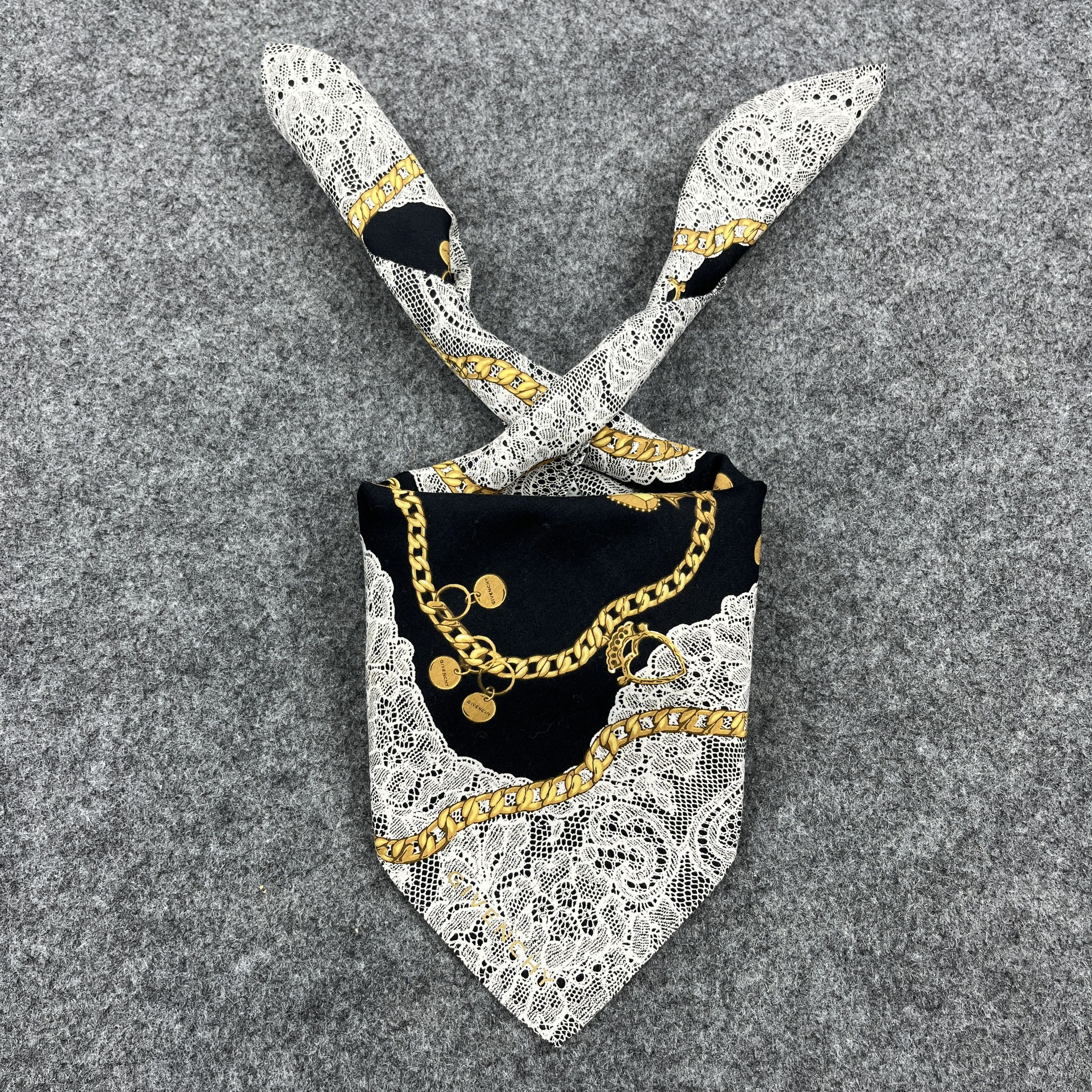 Givenchy Givenchy Handkerchief / Bandana / Neckerchief B1469 Size ONE SIZE - 4 Thumbnail