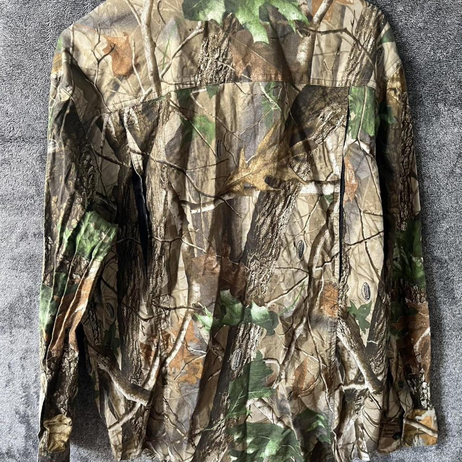 Realtree Vintage Guide Series Realtree Camo Button-Up Shirt M. Size US M / EU 48-50 / 2 - 2 Thumbnail