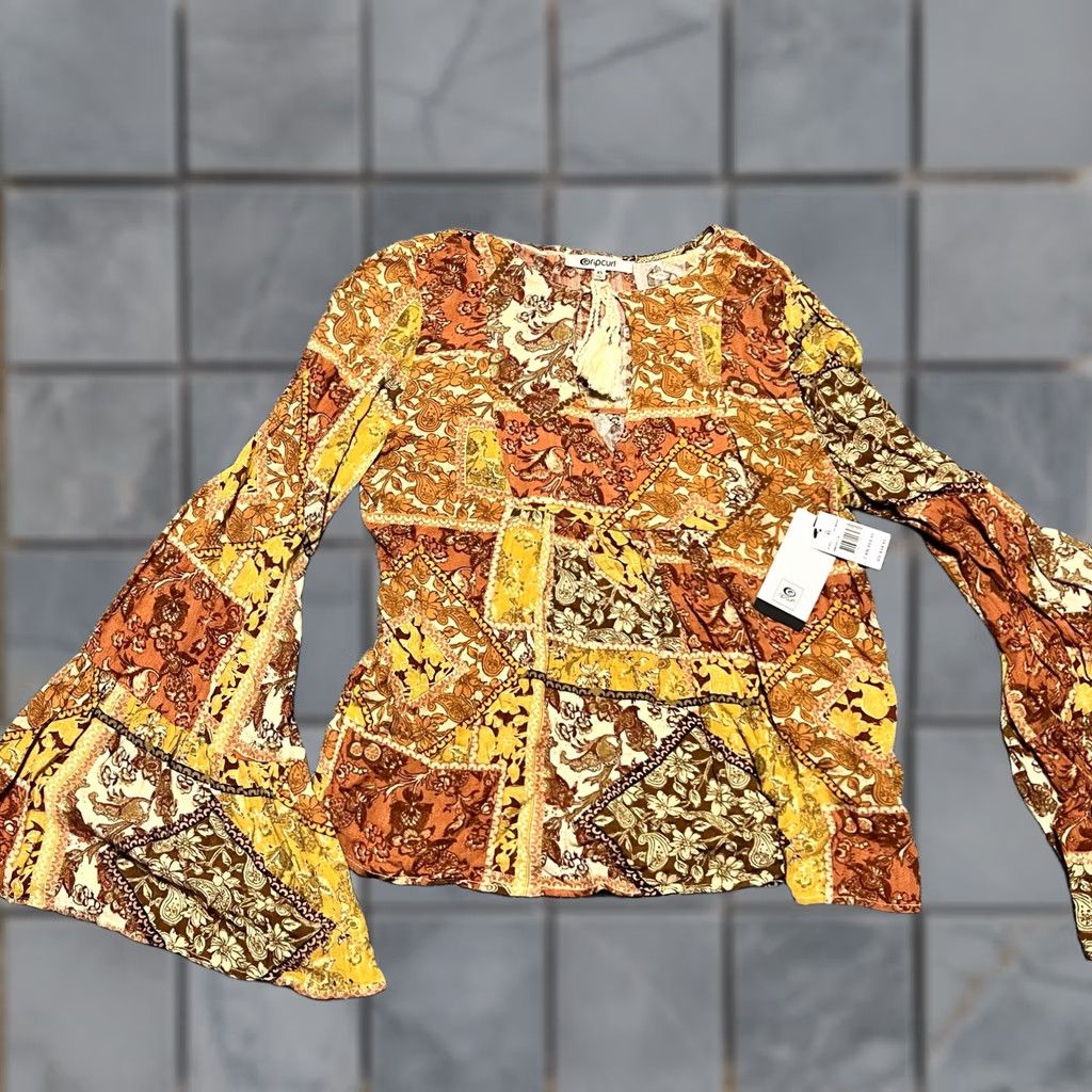 Rip Curl Womens Ripcurl Wanderer Floral Blouse Shirt Bell Sleeve Oversized XS Size XS / US 0-2 / IT 36-38 - 1 Thumbnail