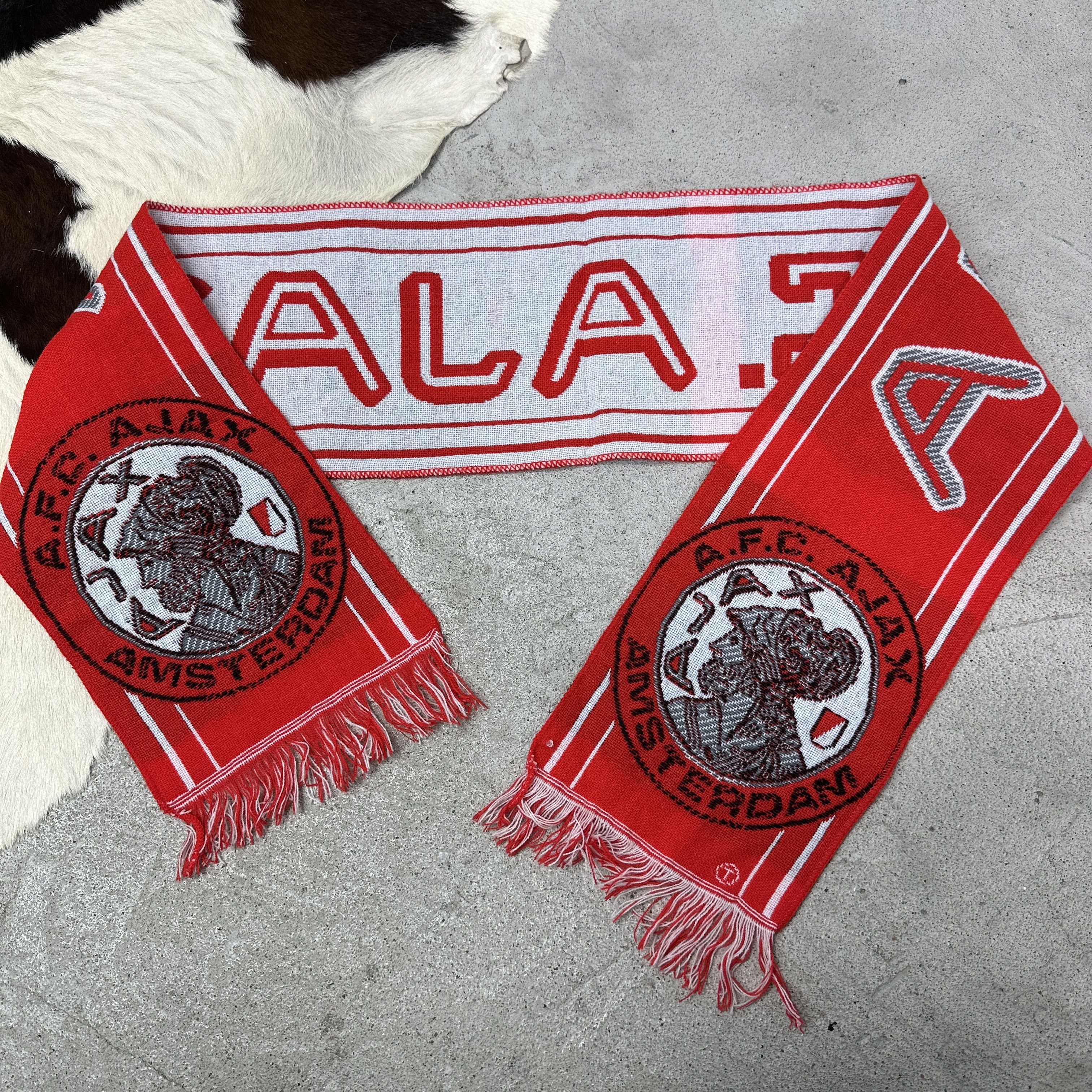 Vintage Vintage Sporty Streetwear Ajax Football Scarf 90s Size ONE SIZE - 2 Thumbnail