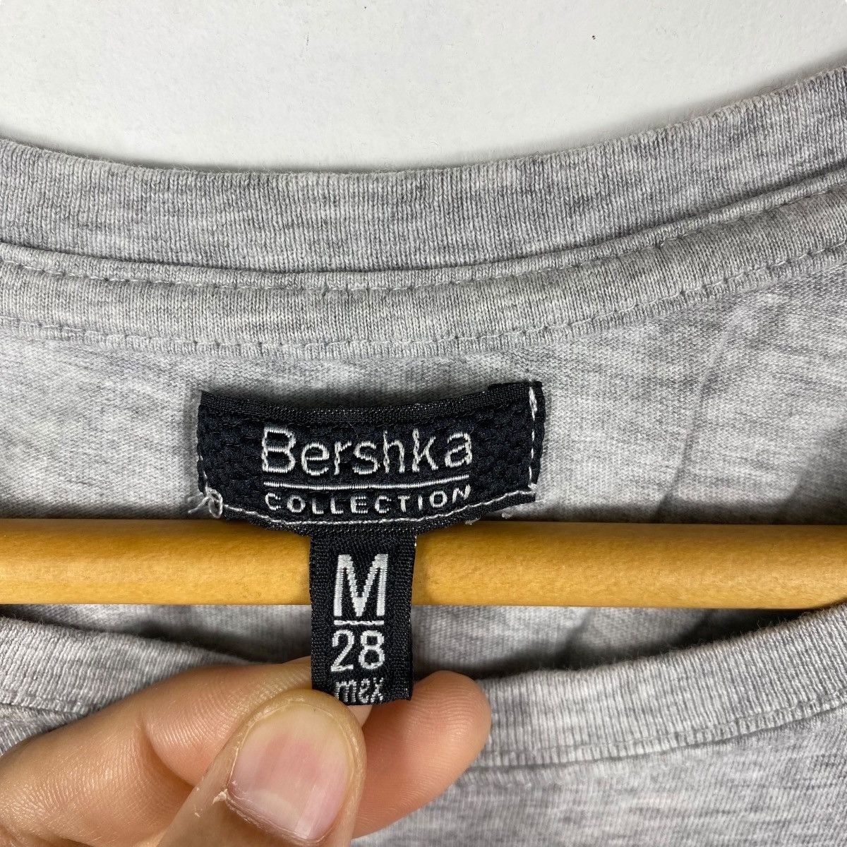 Bershka BERSHKA Punk Pronounce Graphic Women Tops Tee Shirt Medium Size M / US 6-8 / IT 42-44 - 6 Thumbnail
