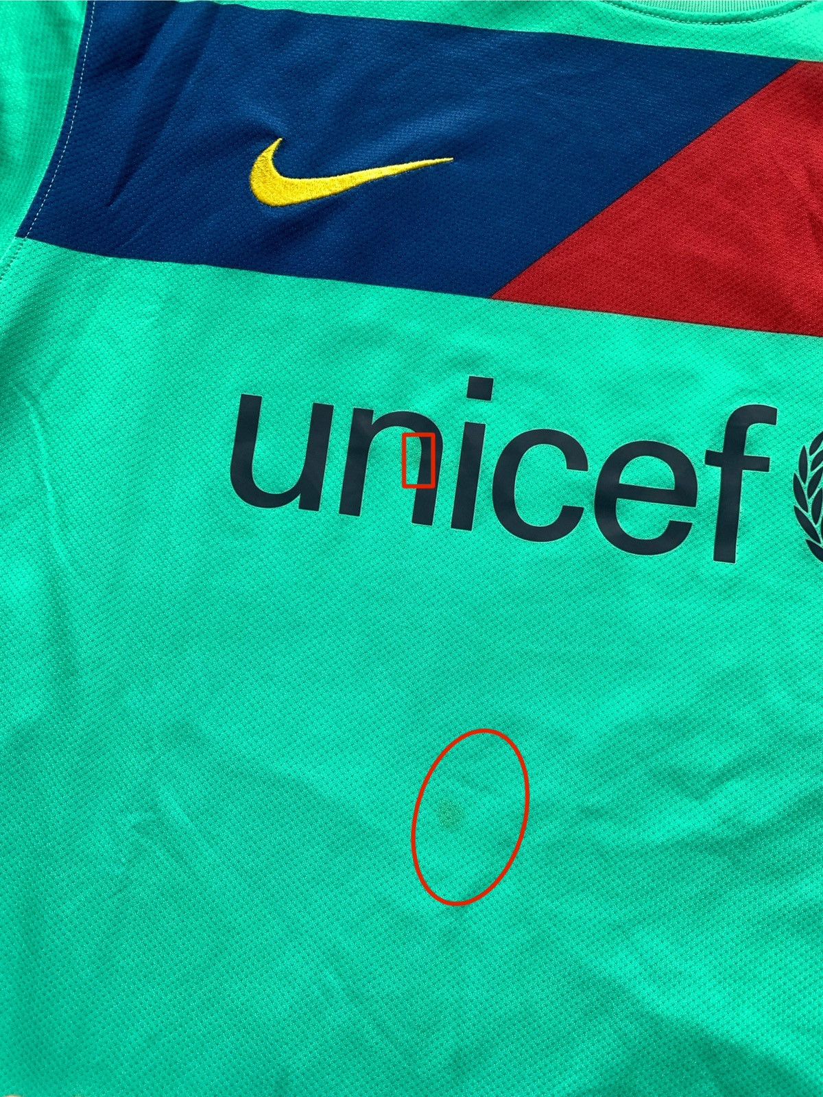 Nike 🔥NIKE BARCELONA 2010/2011 AWAY BLOCKCORE SOCCER JERSEY Size US L / EU 52-54 / 3 - 12 Thumbnail