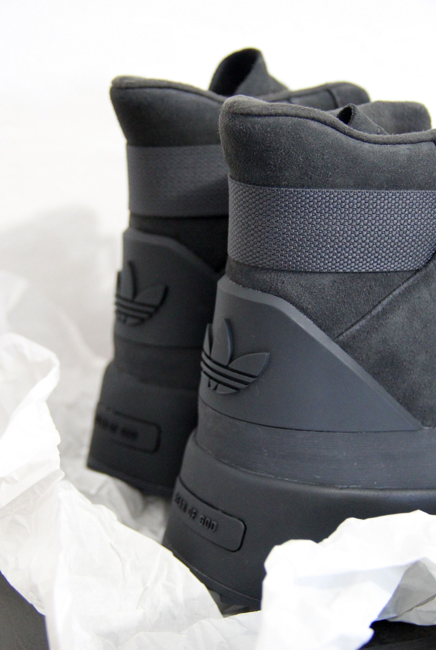 Adidas × Fear of God ADIDAS X Fear of God Athletics Los Angeles Hiker IE6208 Size US 10.5 / EU 43-44 - 7 Thumbnail