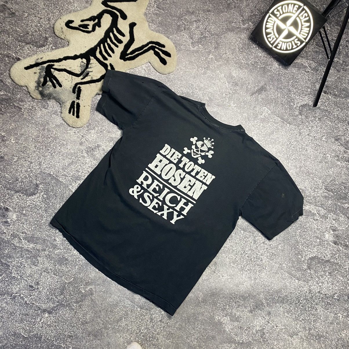 Band Tees Vintage Die Toten Hosen Distressed 90’s Rock band tee Size US XL / EU 56 / 4 - 2 Thumbnail