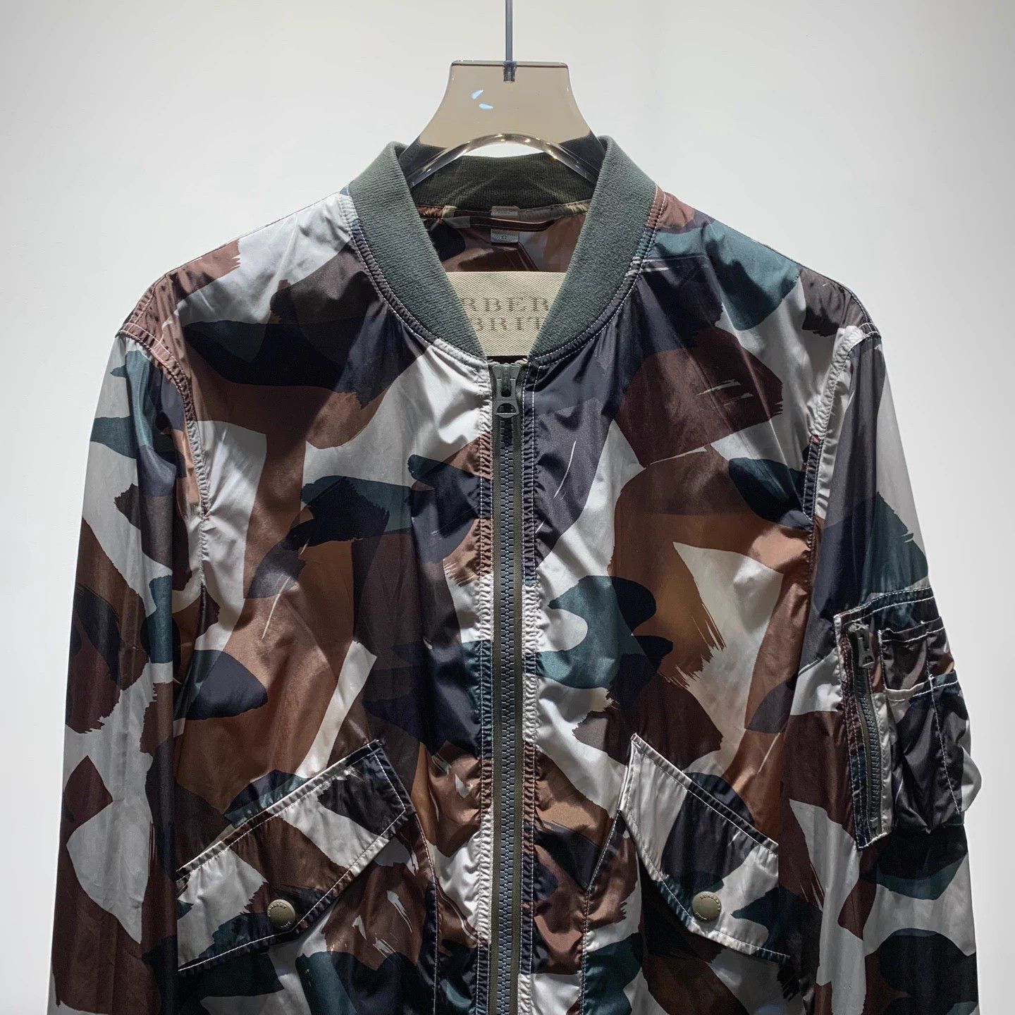 Burberry Burberry Camouflage Pilot Jacket Size L Size US L / EU 52-54 / 3 - 3 Thumbnail